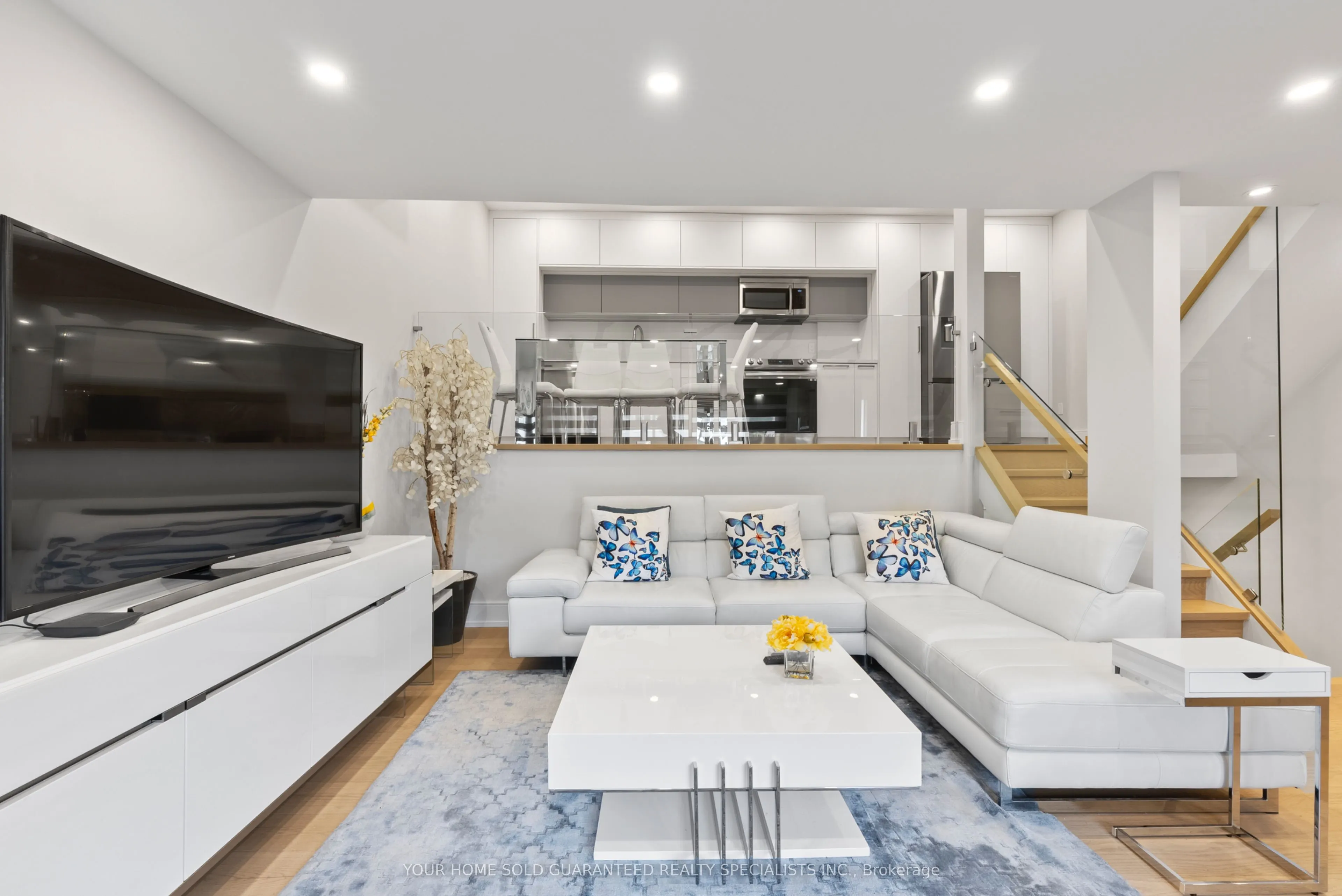 146 MILESTONE Crescent E, #52