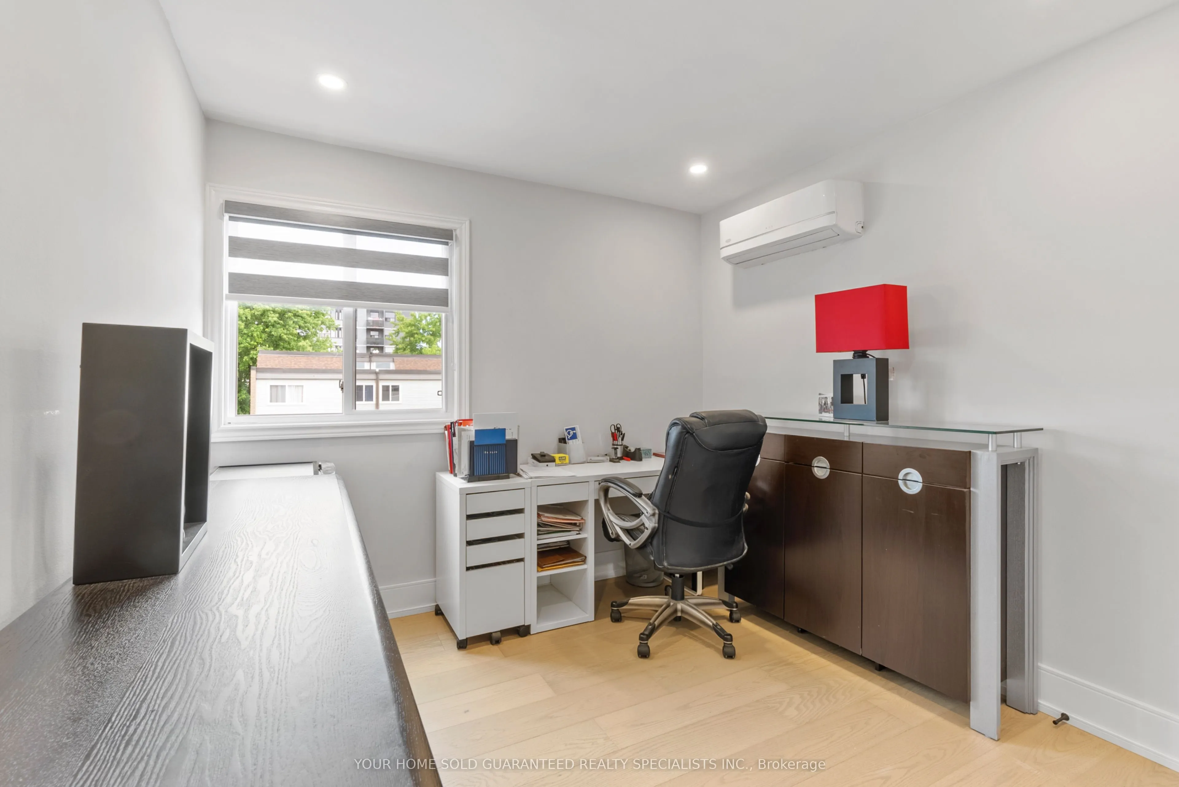 146 MILESTONE Crescent E, #52