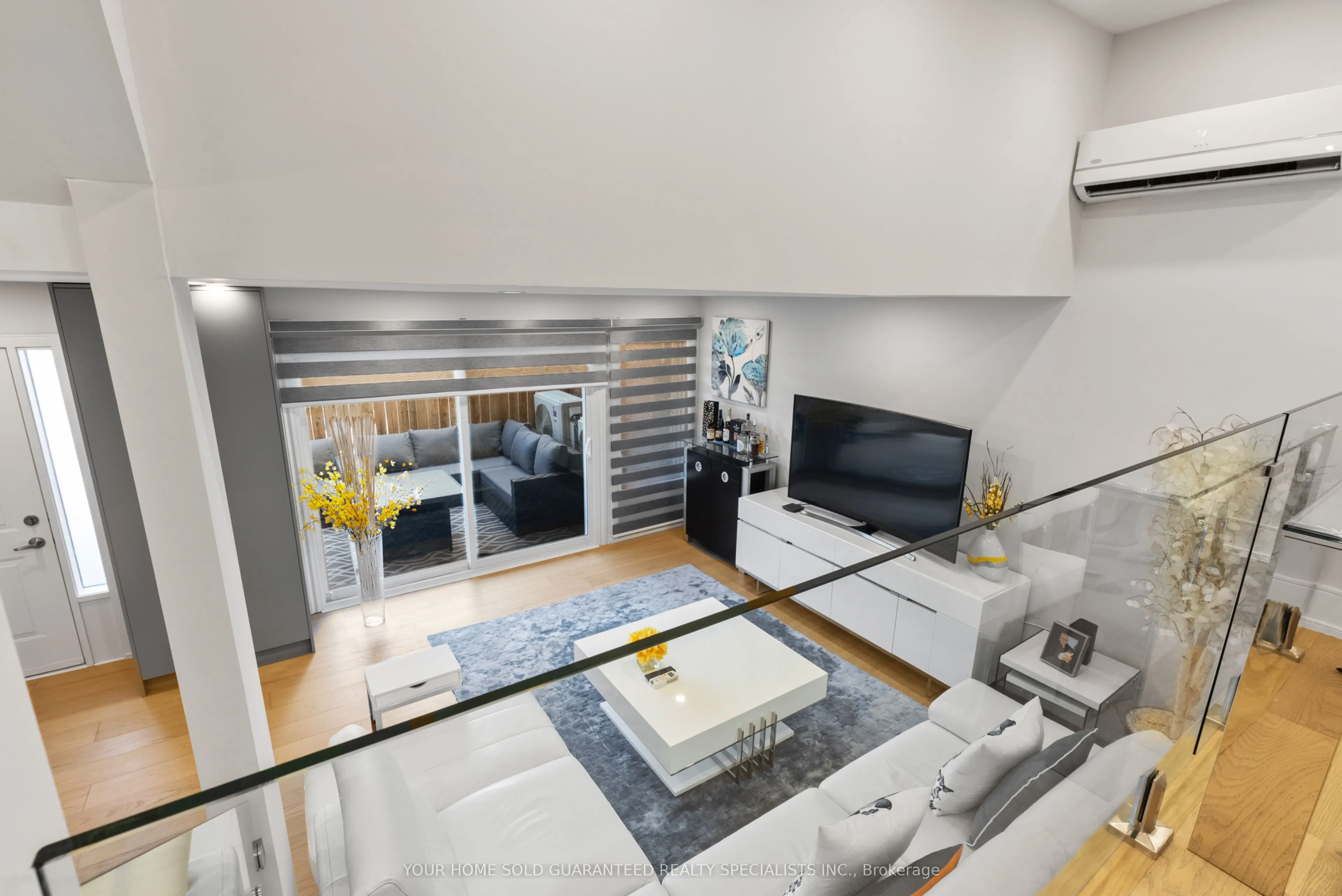 146 MILESTONE Crescent E, #52