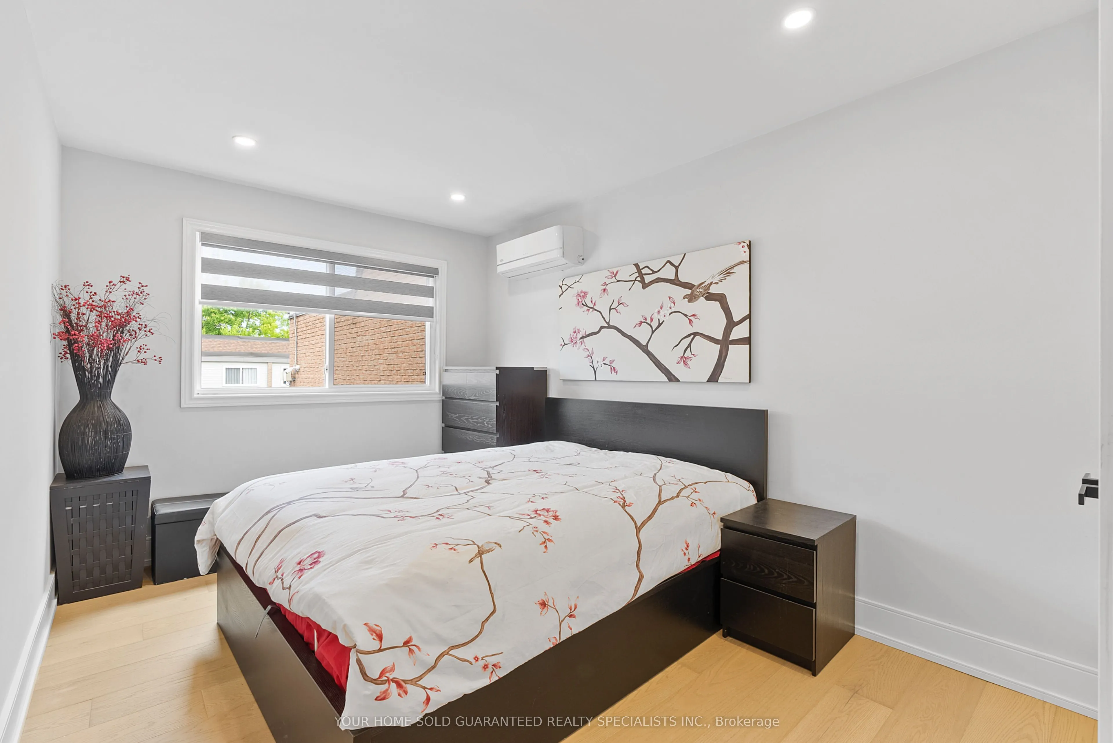 146 MILESTONE Crescent E, #52