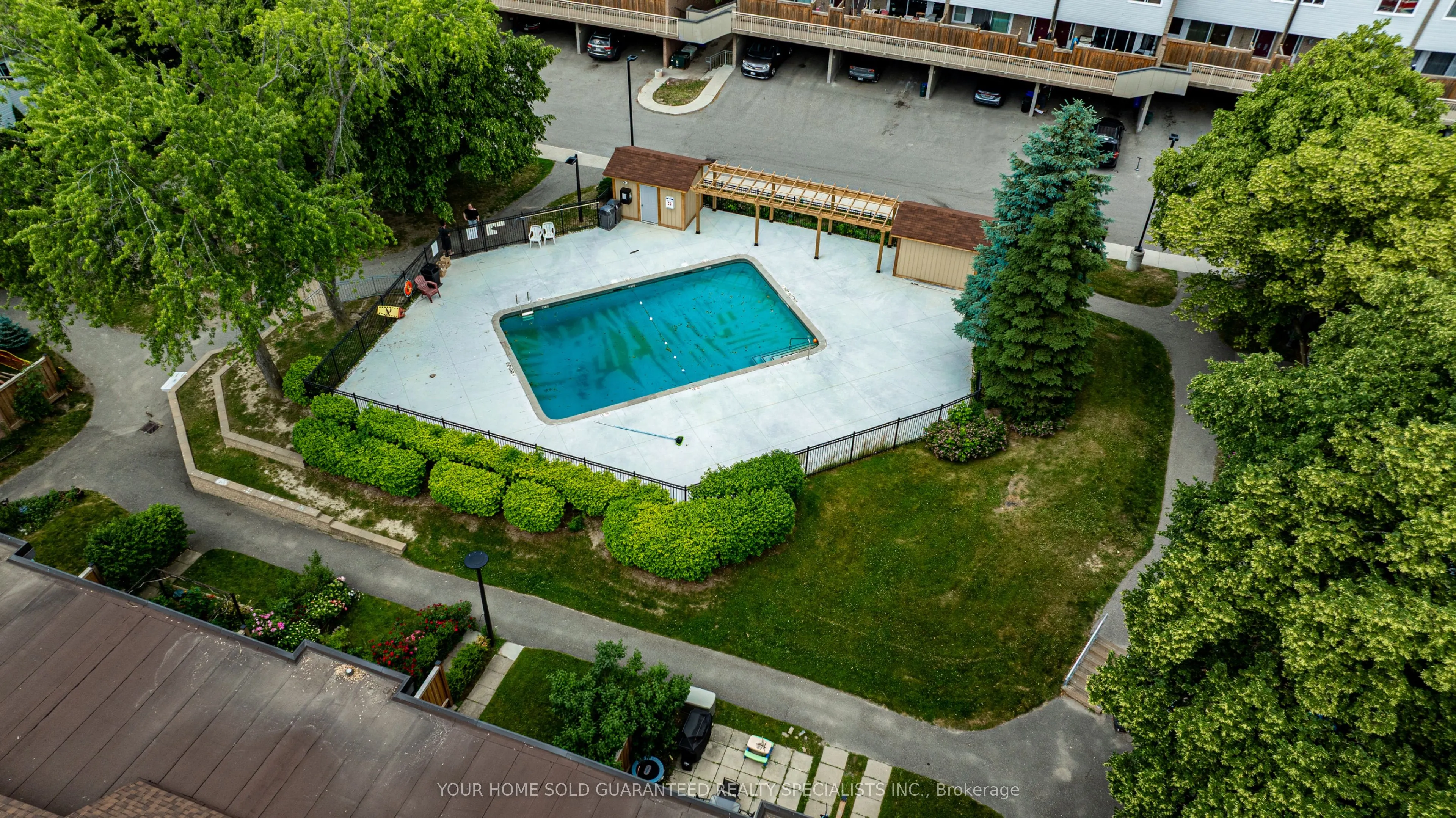 146 MILESTONE Crescent E, #52