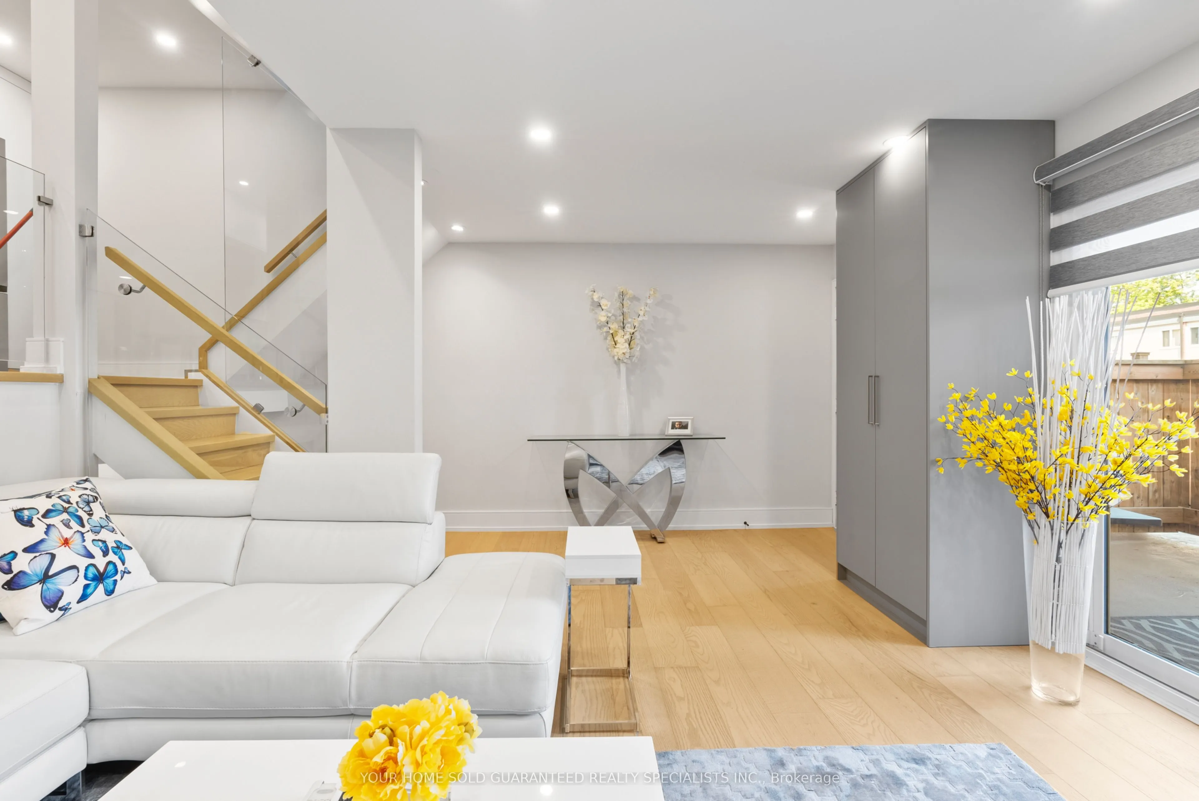 146 MILESTONE Crescent E, #52