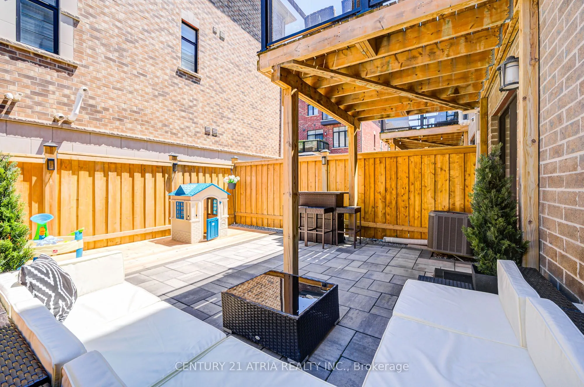 63 Duncombe Lane