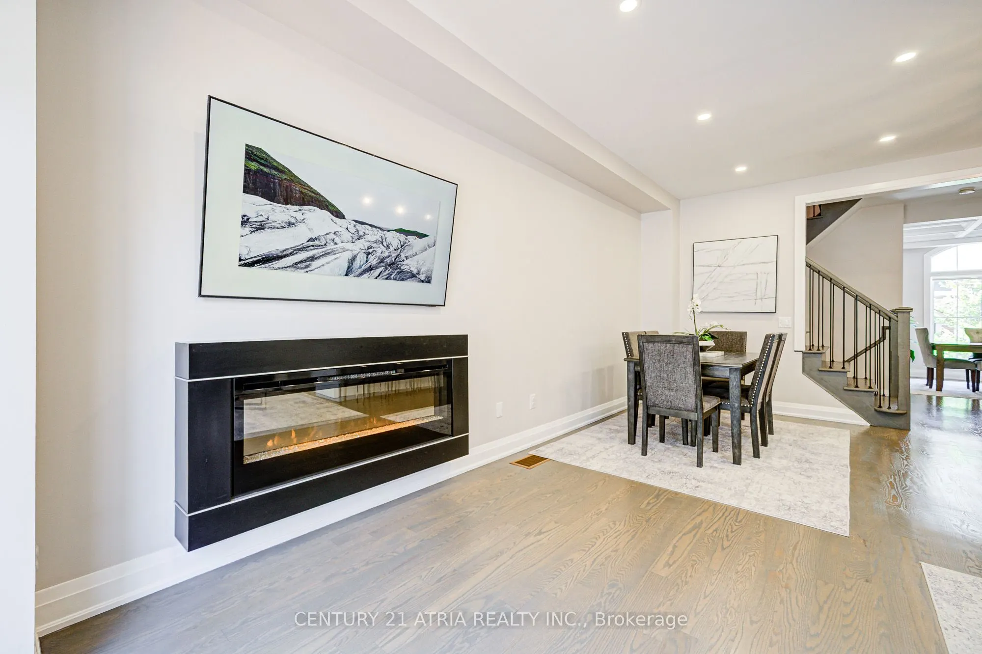 63 Duncombe Lane