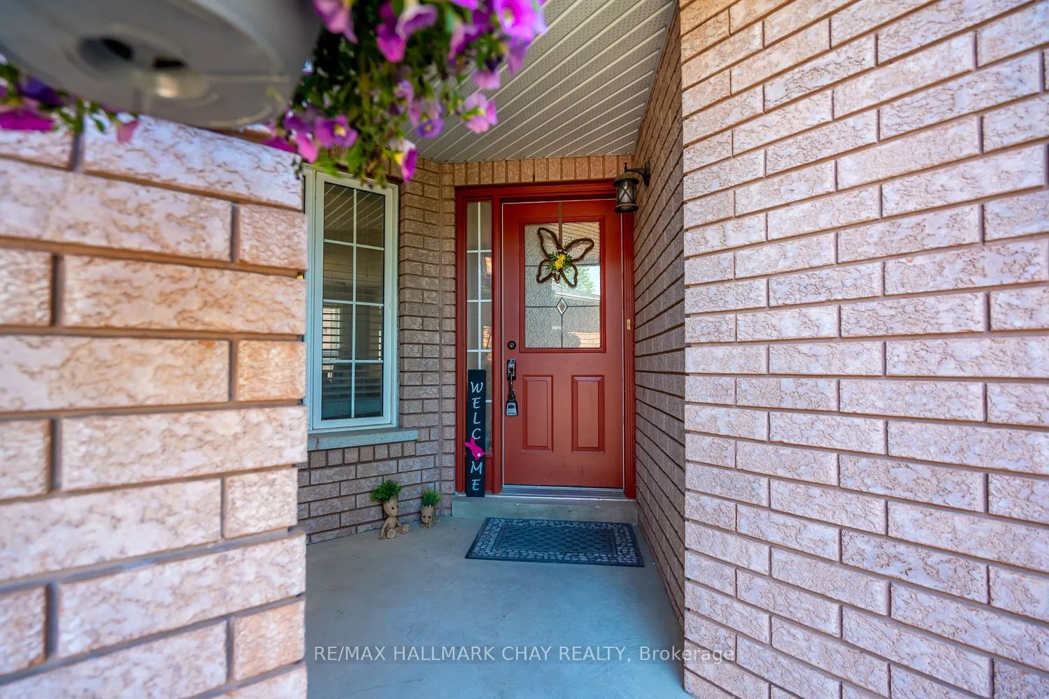 17 Henderson Crescent