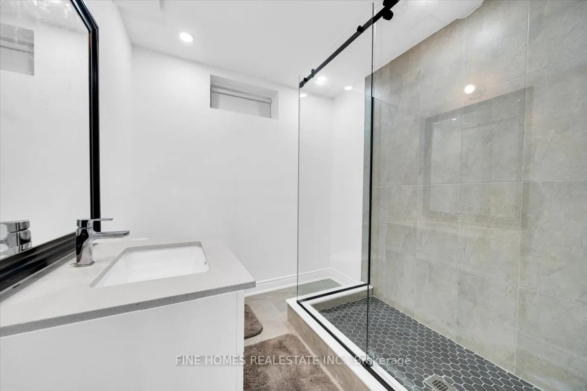 115 Meadowhawk Trail