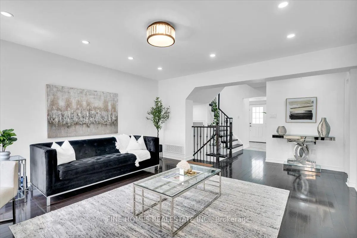 115 Meadowhawk Trail