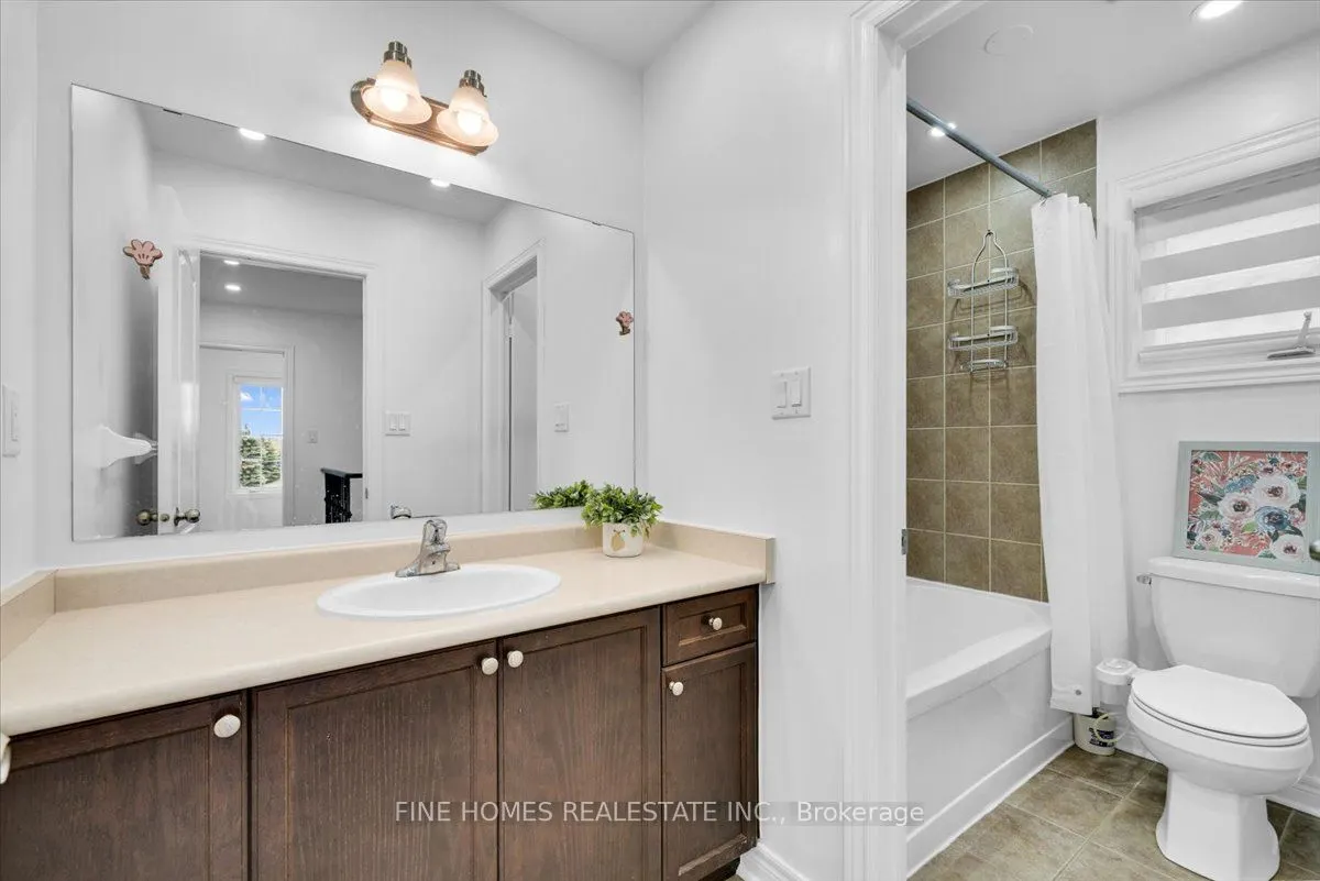 115 Meadowhawk Trail