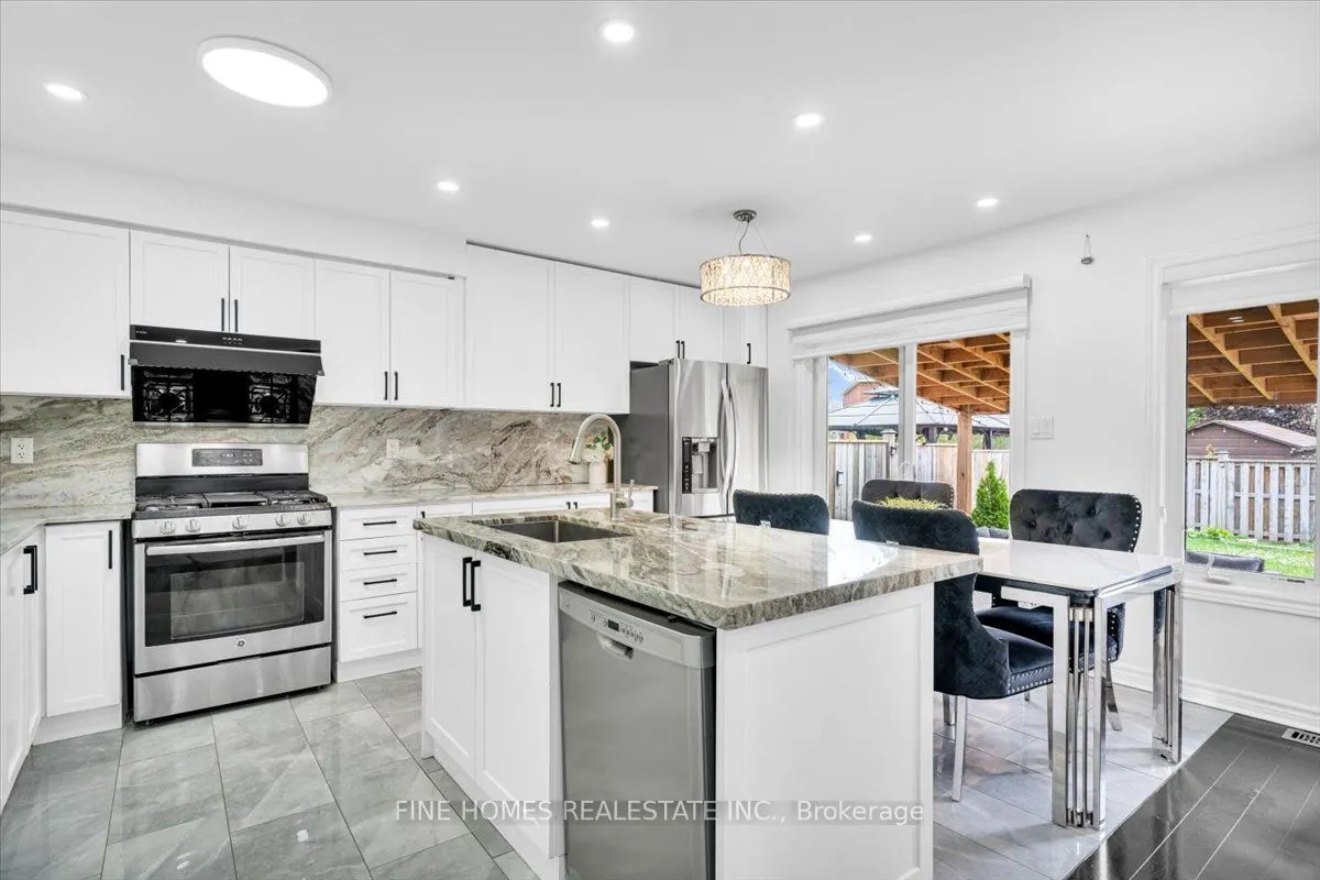 115 Meadowhawk Trail