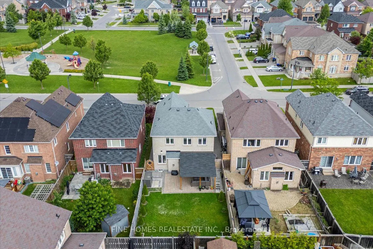 115 Meadowhawk Trail