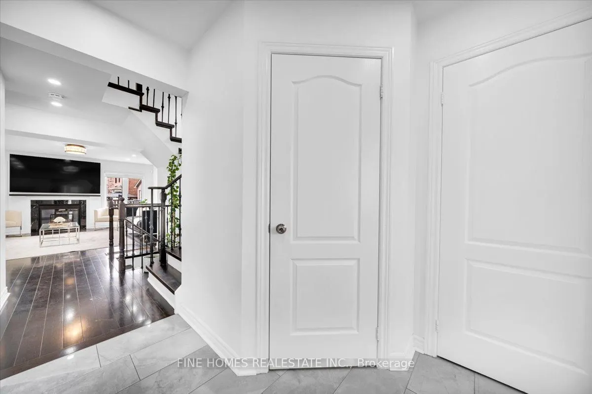 115 Meadowhawk Trail