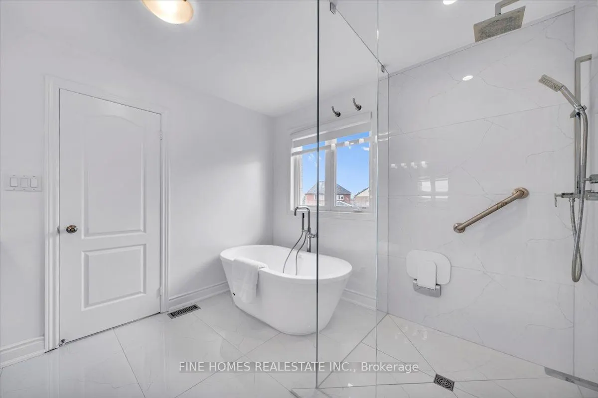 115 Meadowhawk Trail