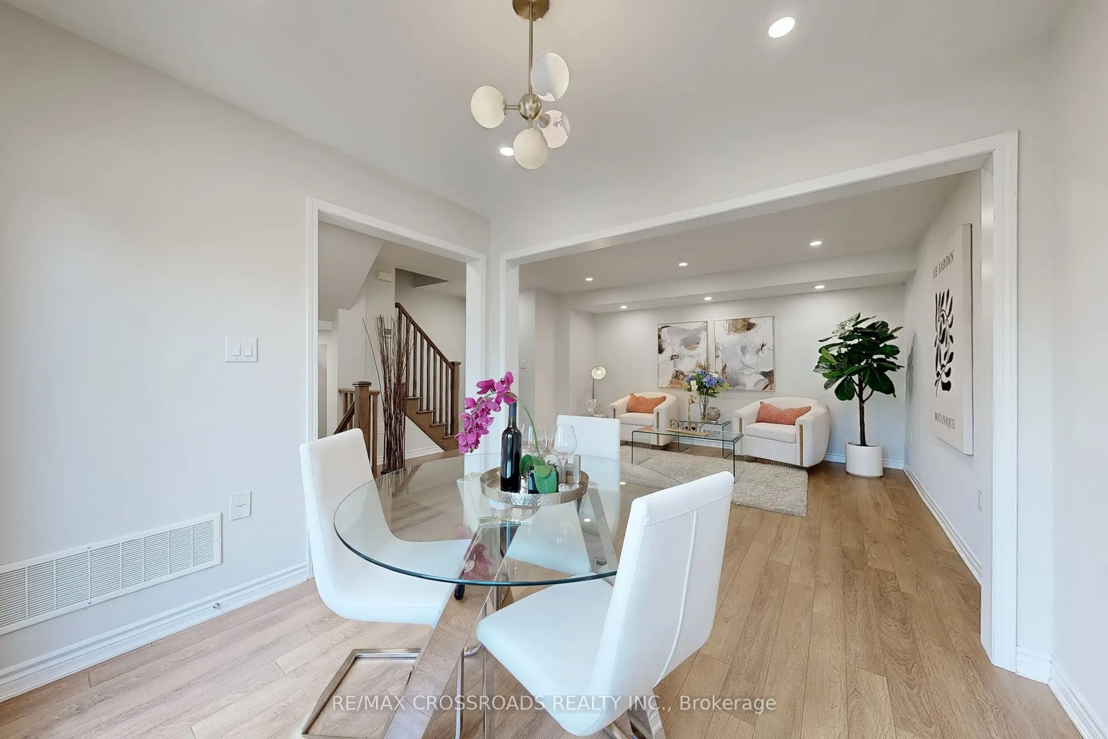 90 Minlow Way