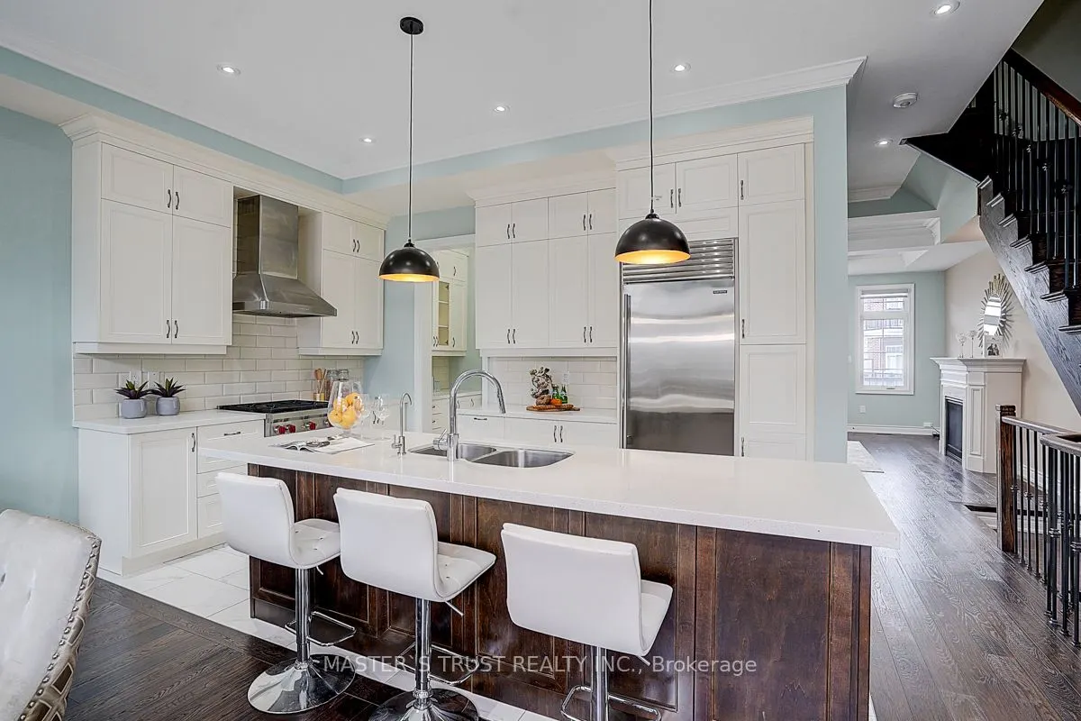 10 Creekvalley Lane