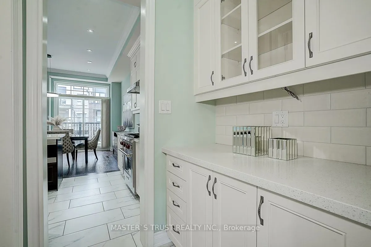 10 Creekvalley Lane
