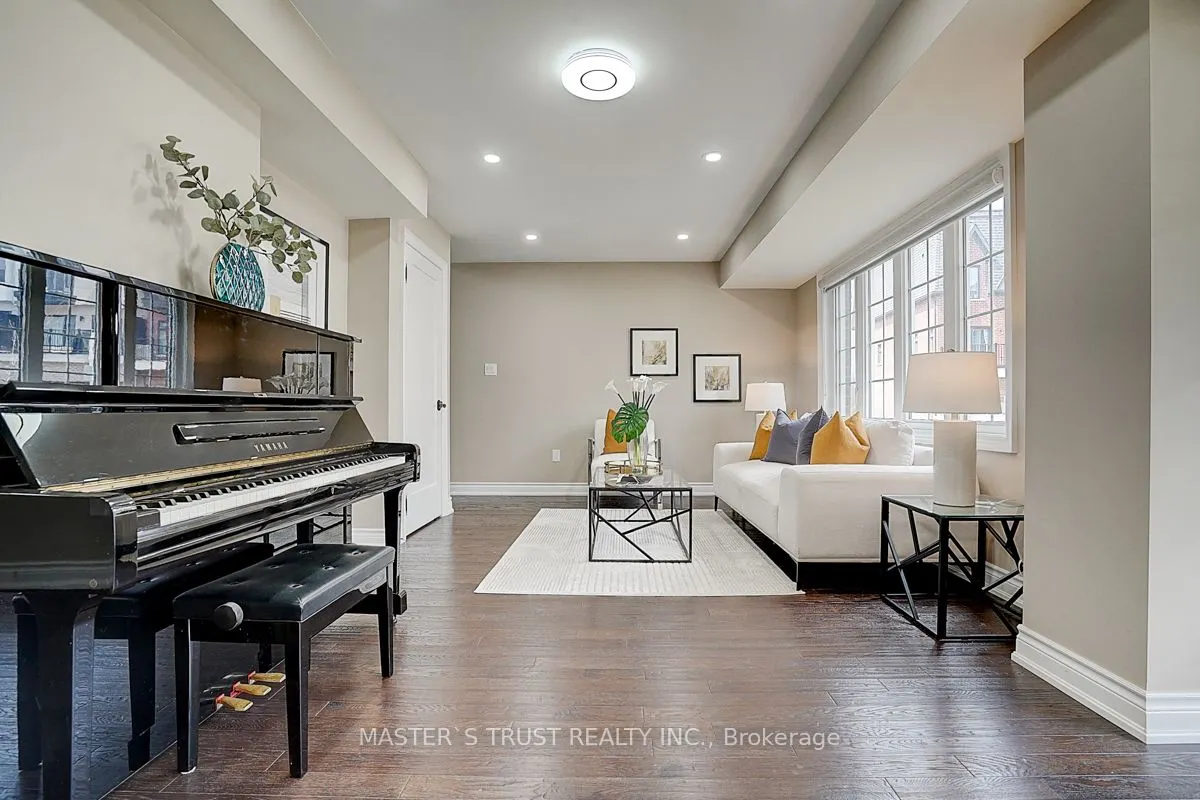 10 Creekvalley Lane