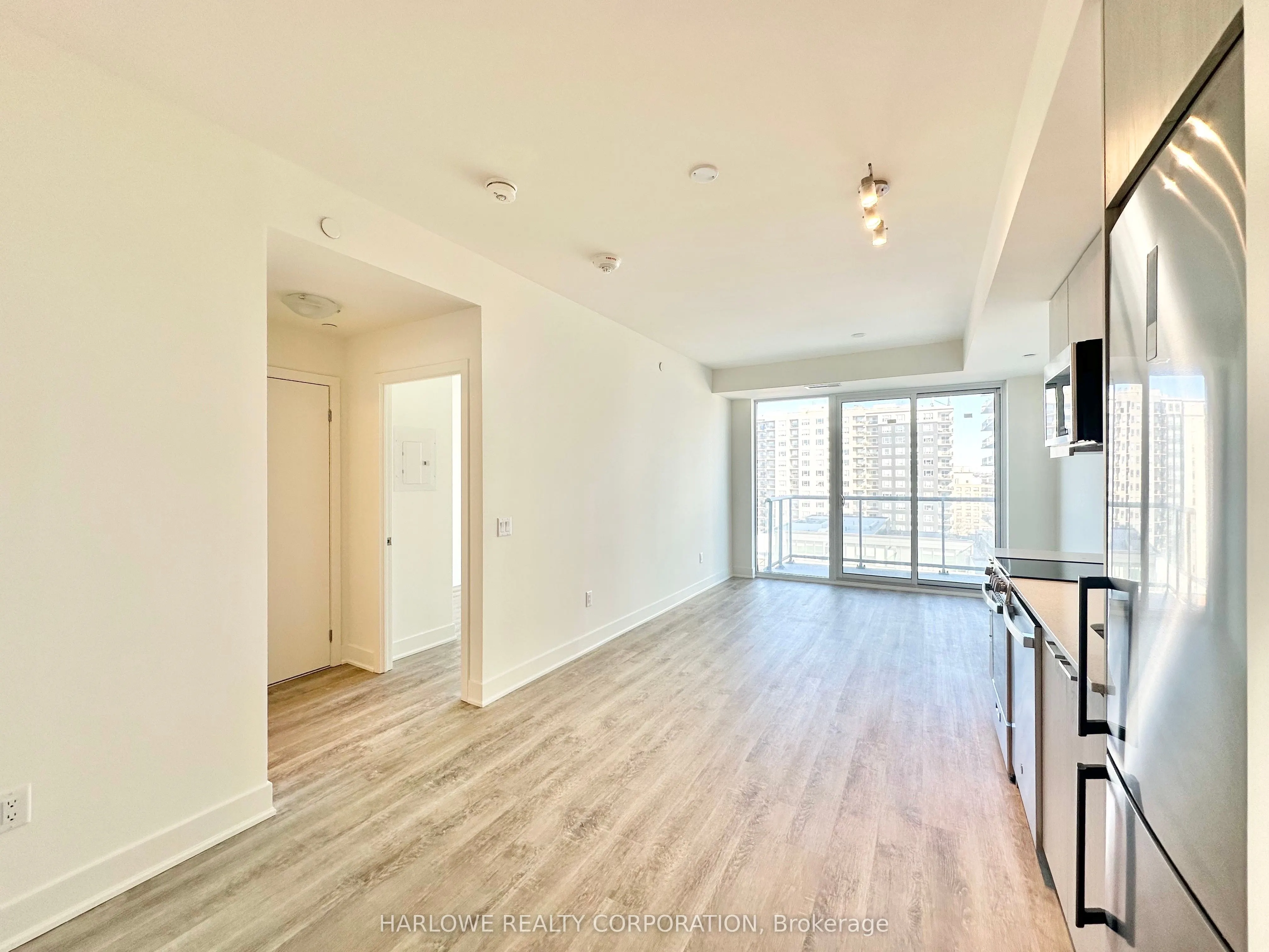 185 Deerfield Road, #711