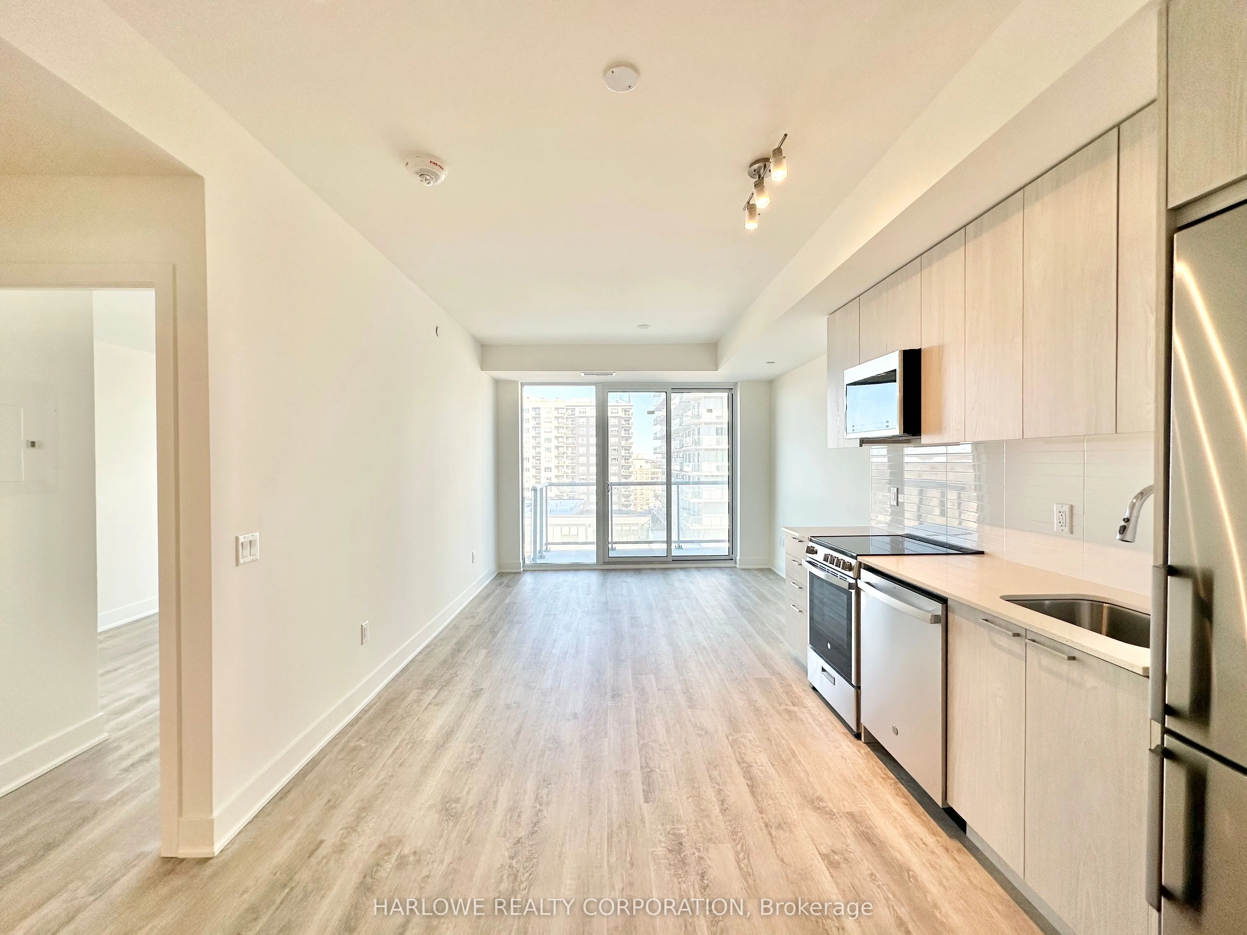 185 Deerfield Road, #711