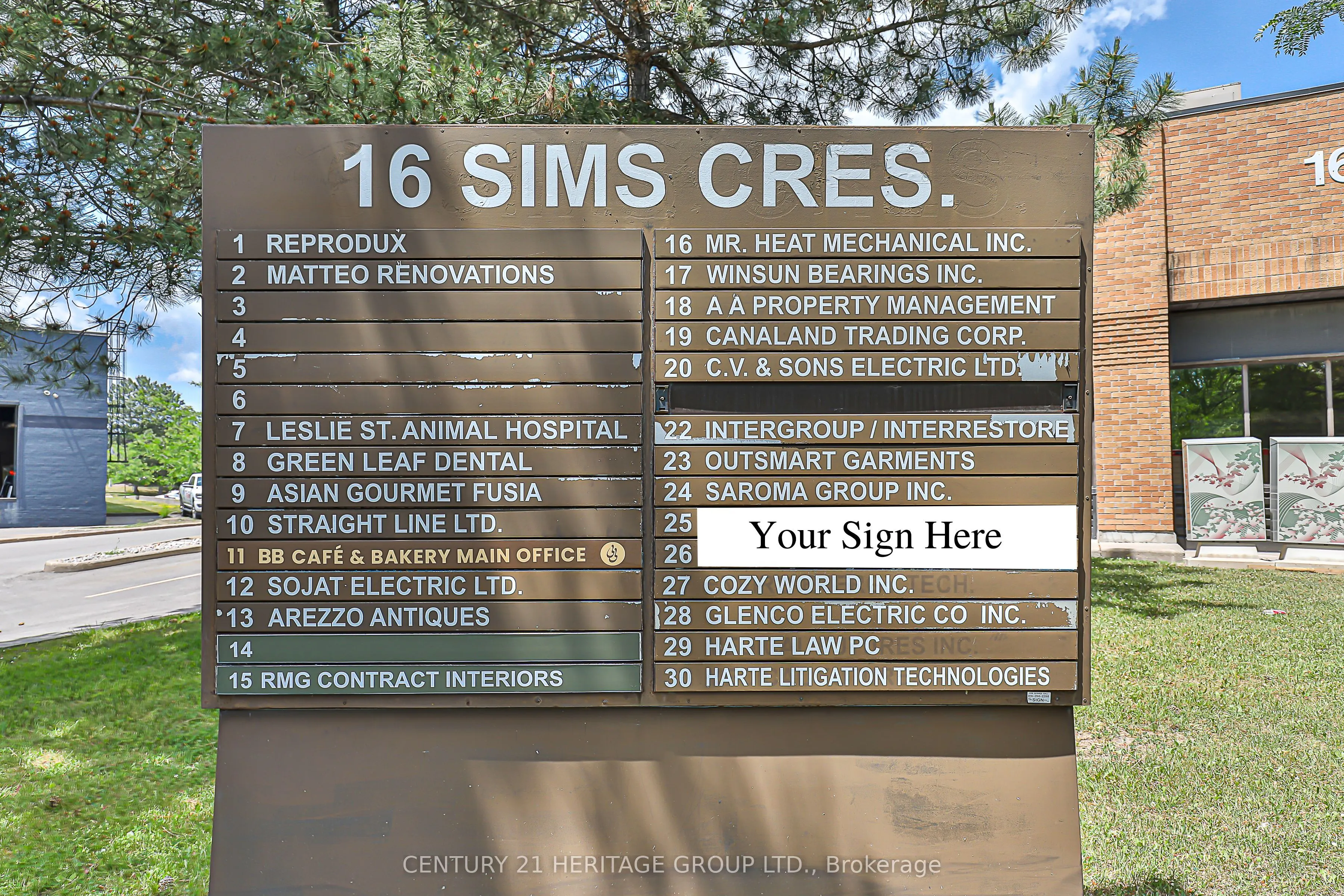 16 Sims Crescent, #25