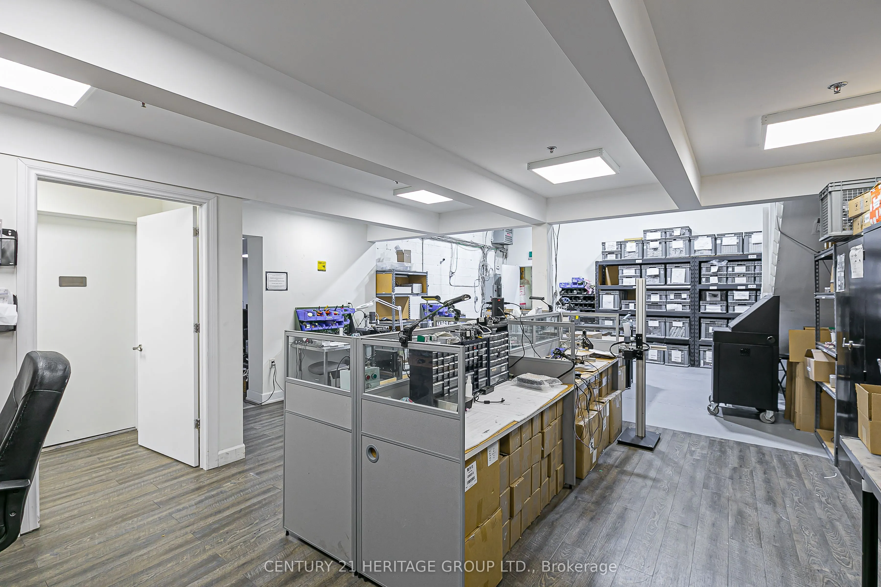 16 Sims Crescent, #25