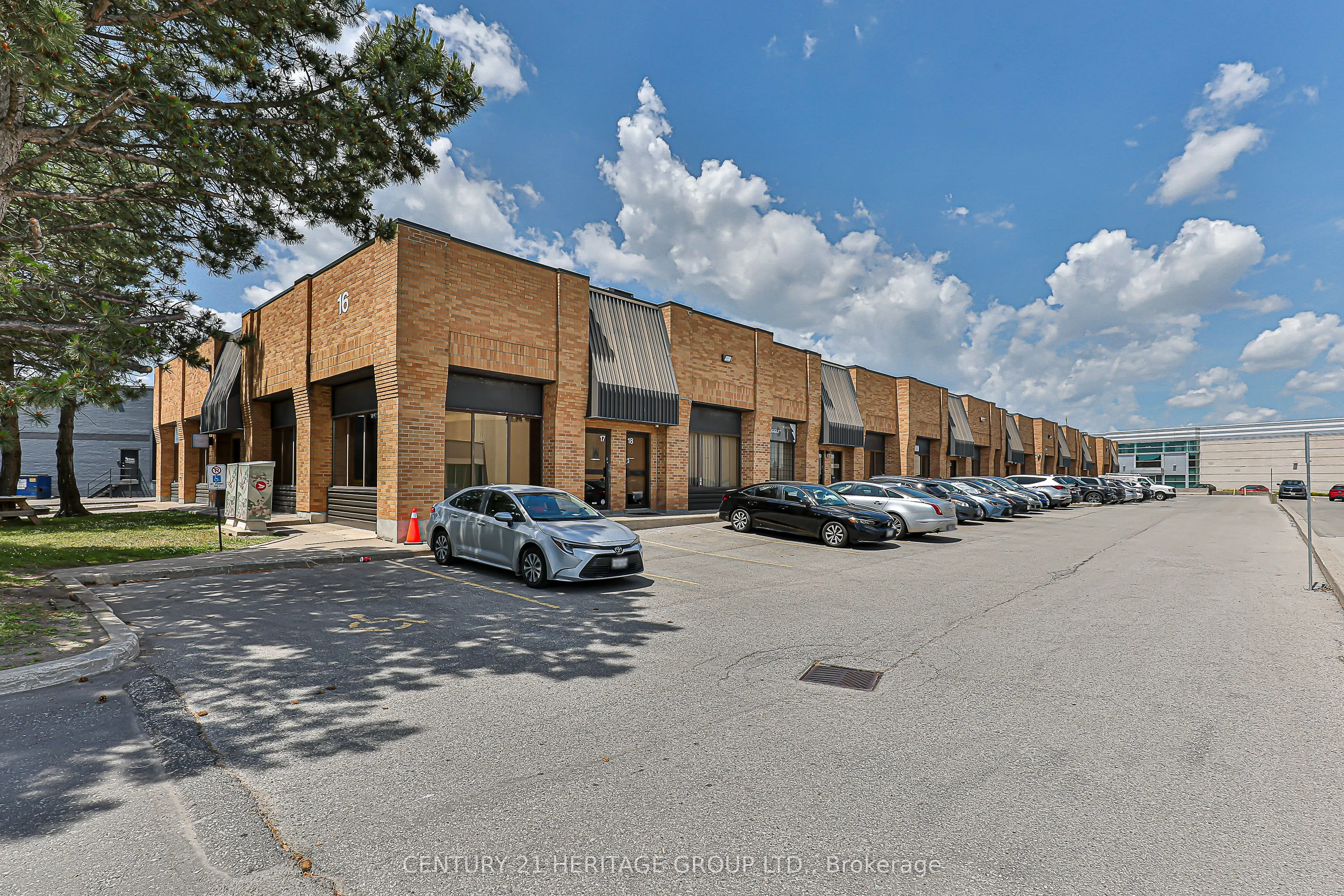 16 Sims Crescent, #25