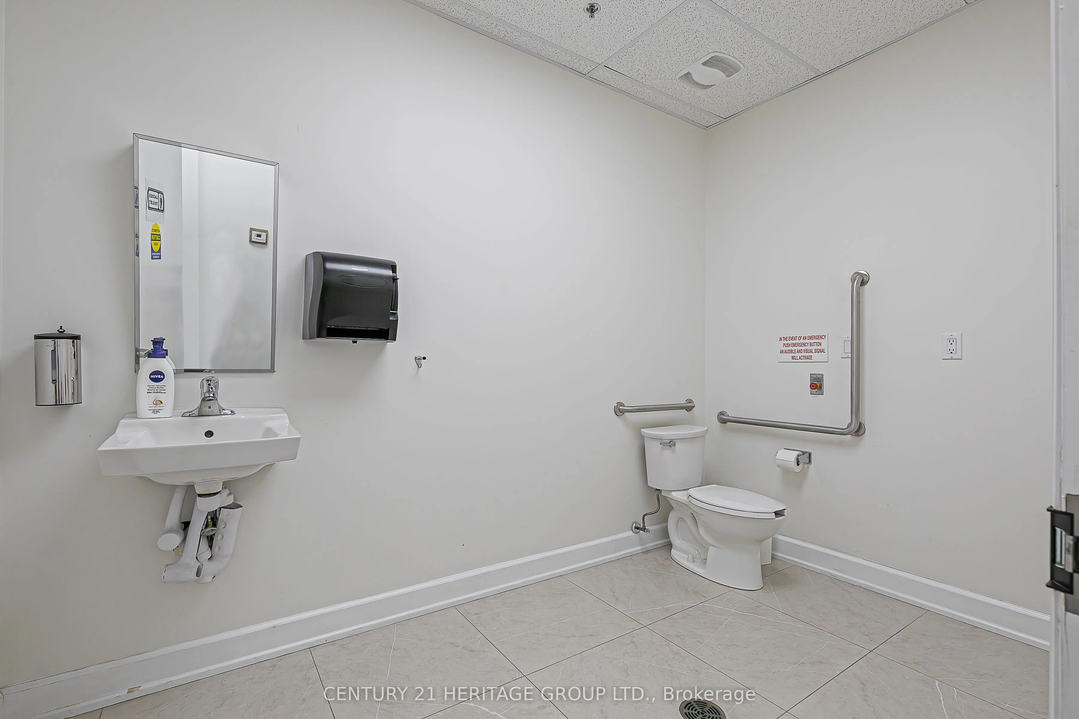 16 Sims Crescent, #25