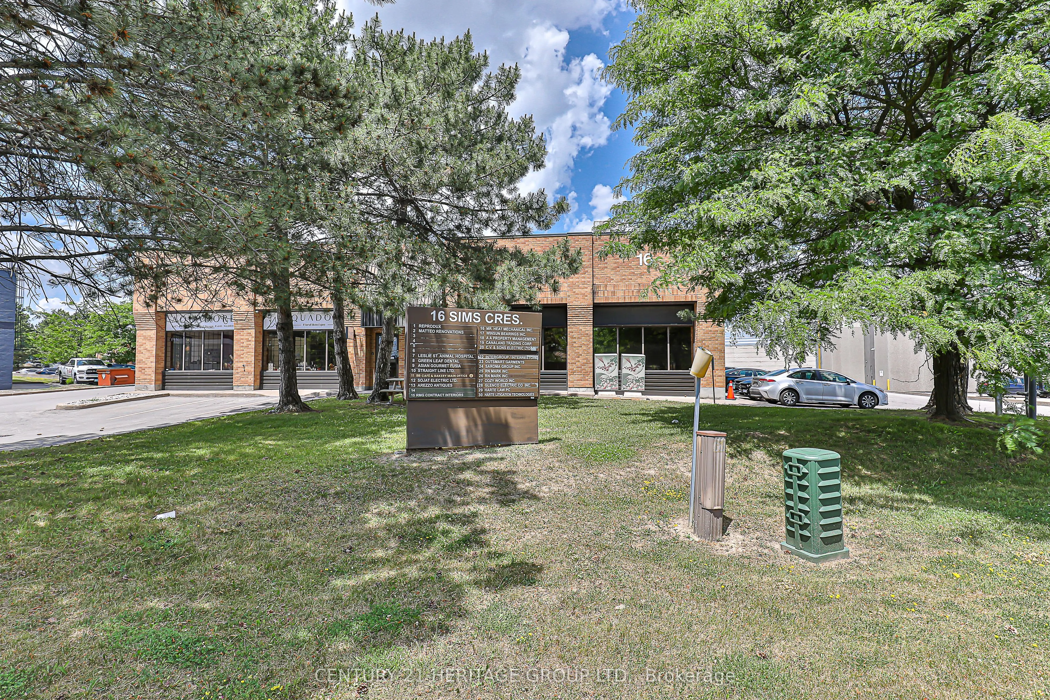 16 Sims Crescent, #25