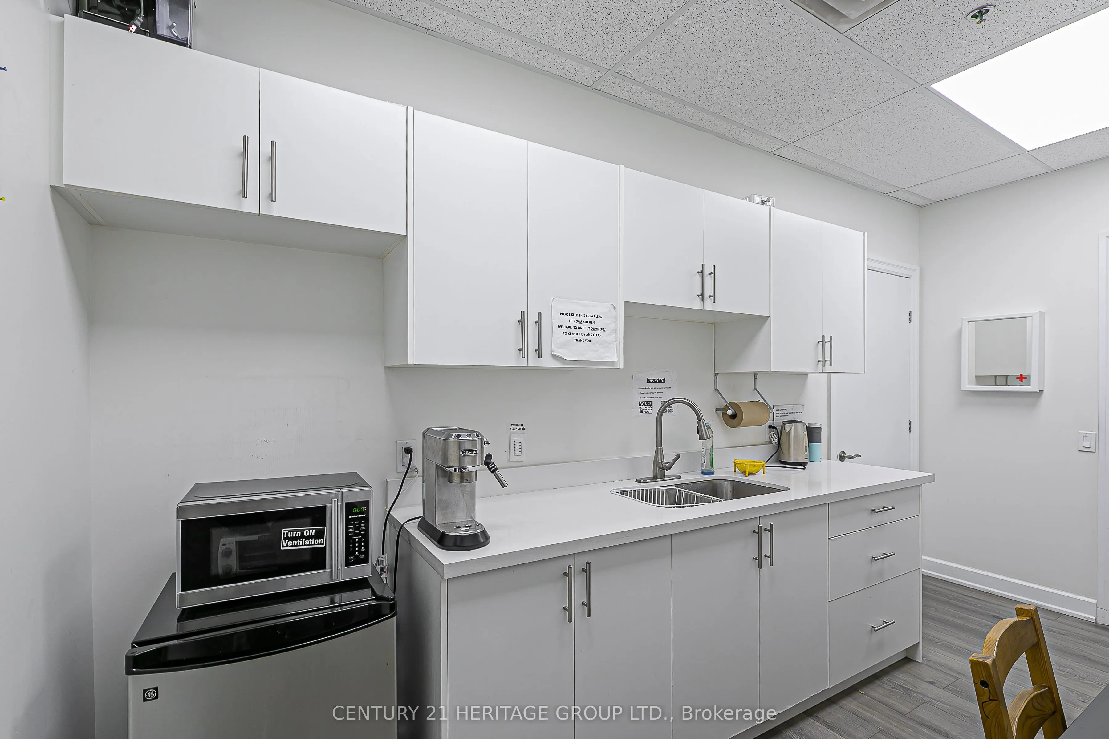 16 Sims Crescent, #25