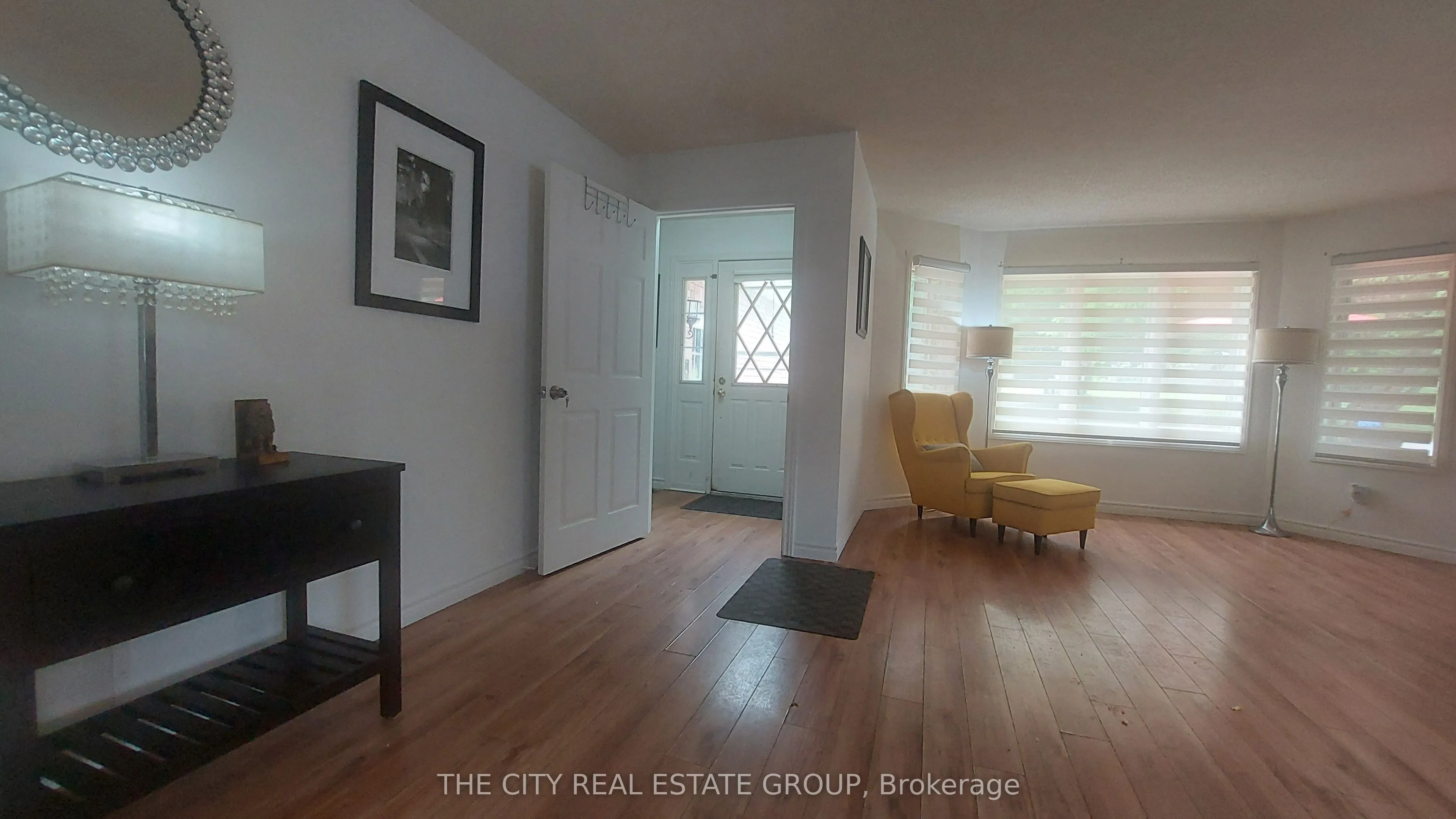 22 Pineway Avenue, #Main Floor
