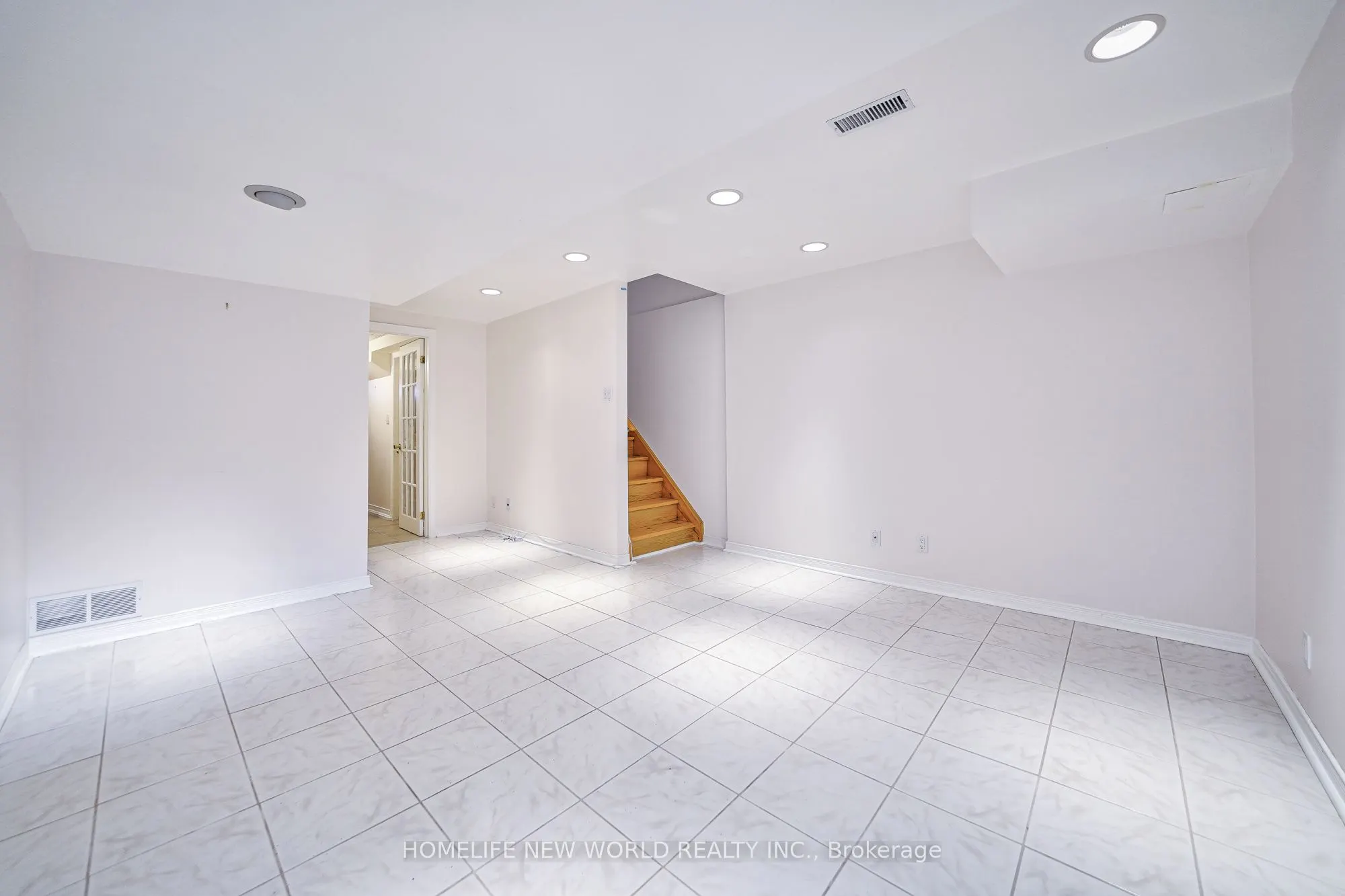 24 Ellesmere Street