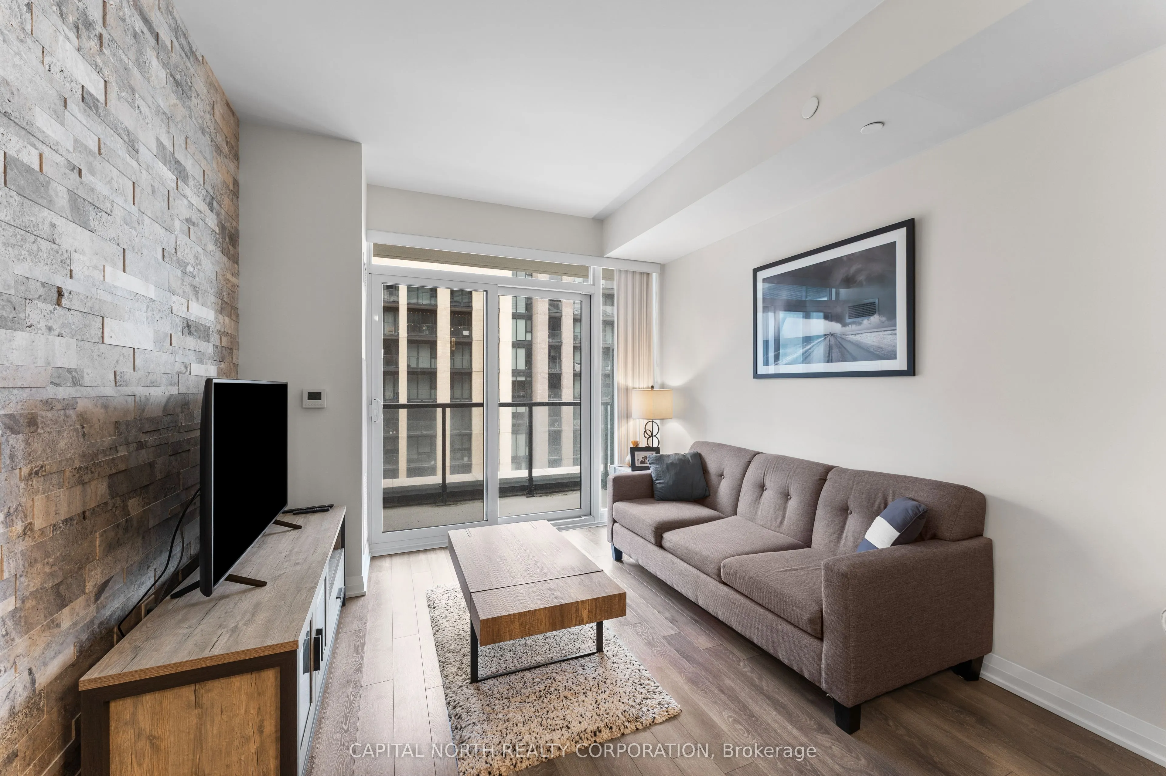 99 Eagle Rock Way N, #634