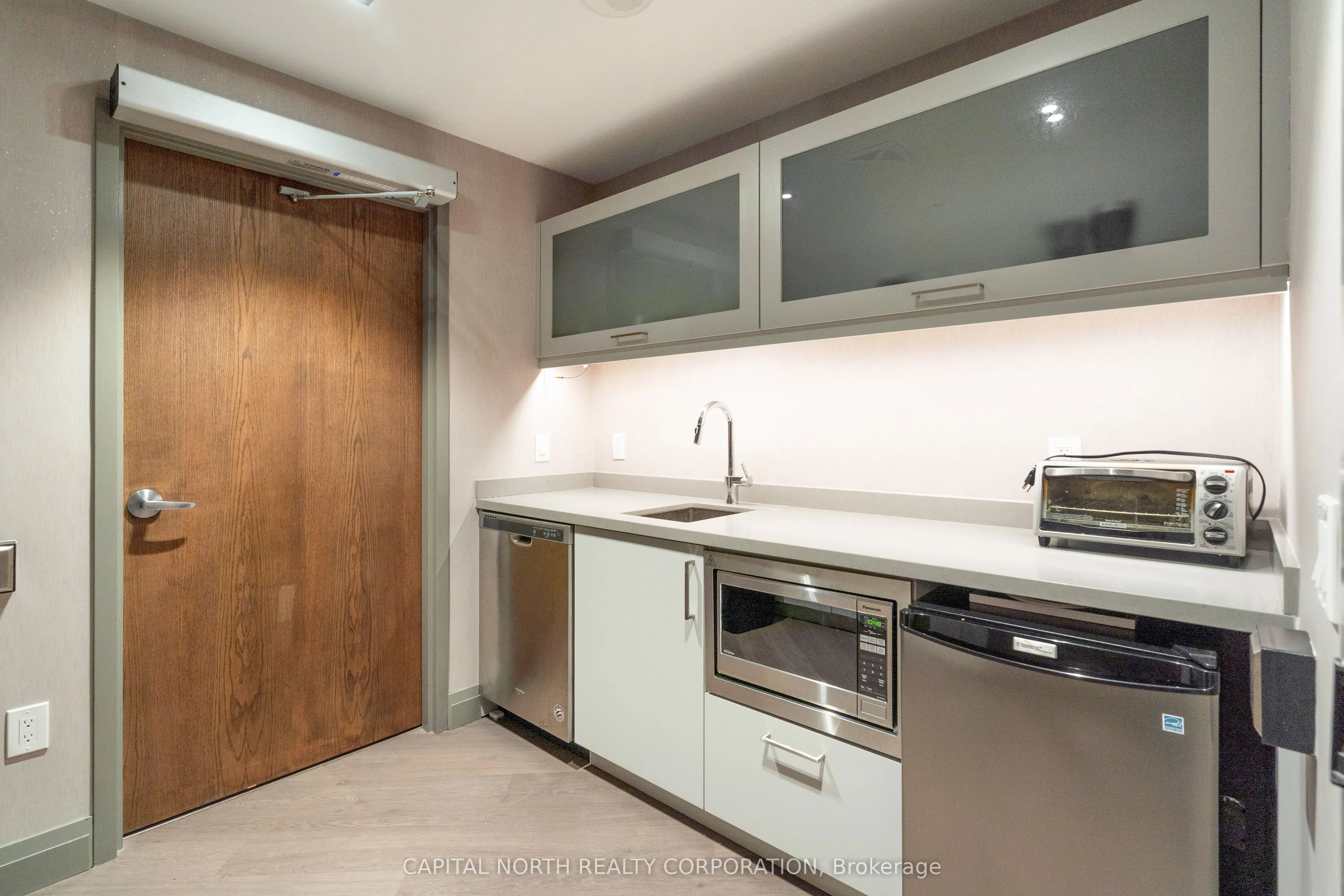 99 Eagle Rock Way N, #634