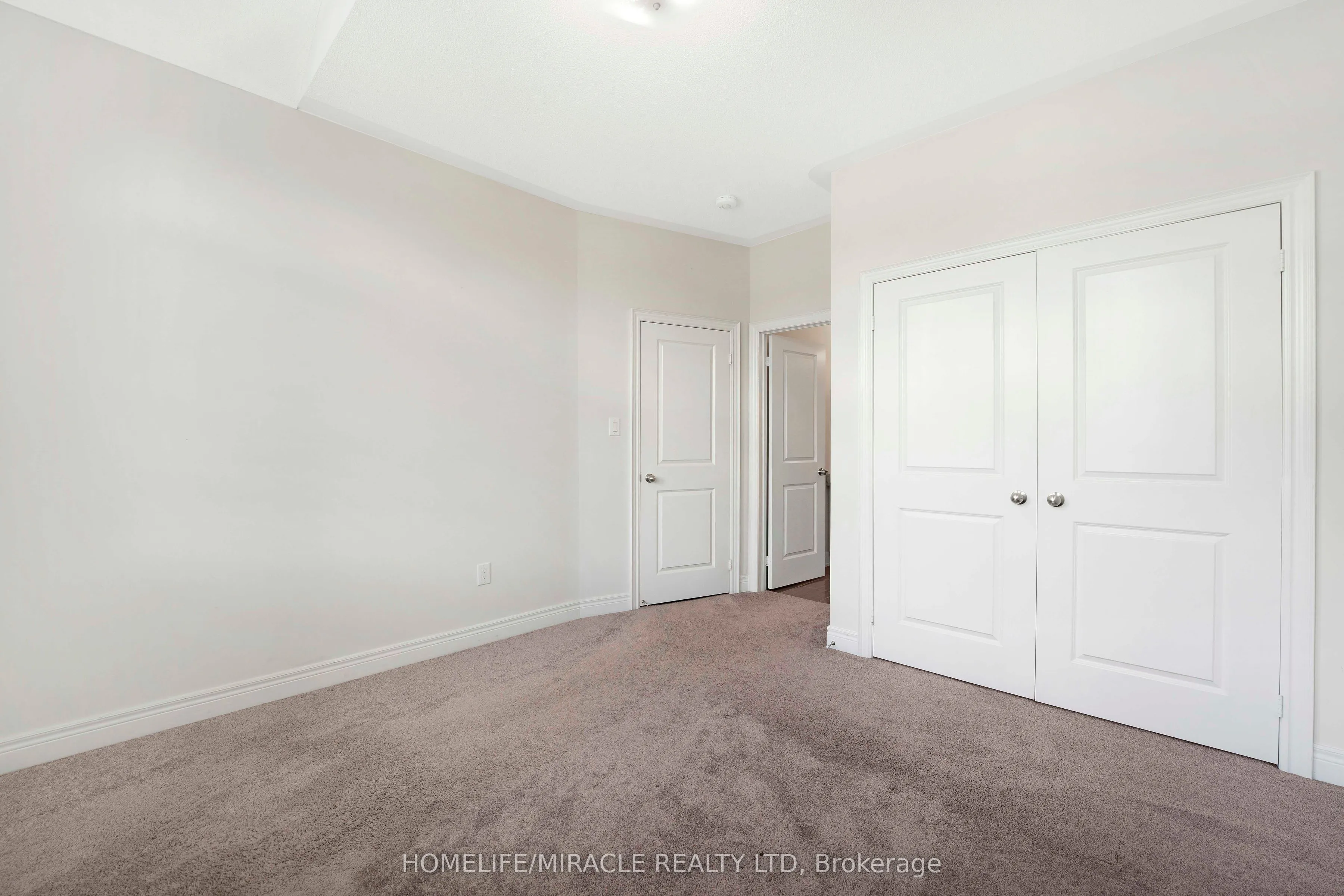 181 Boone Crescent