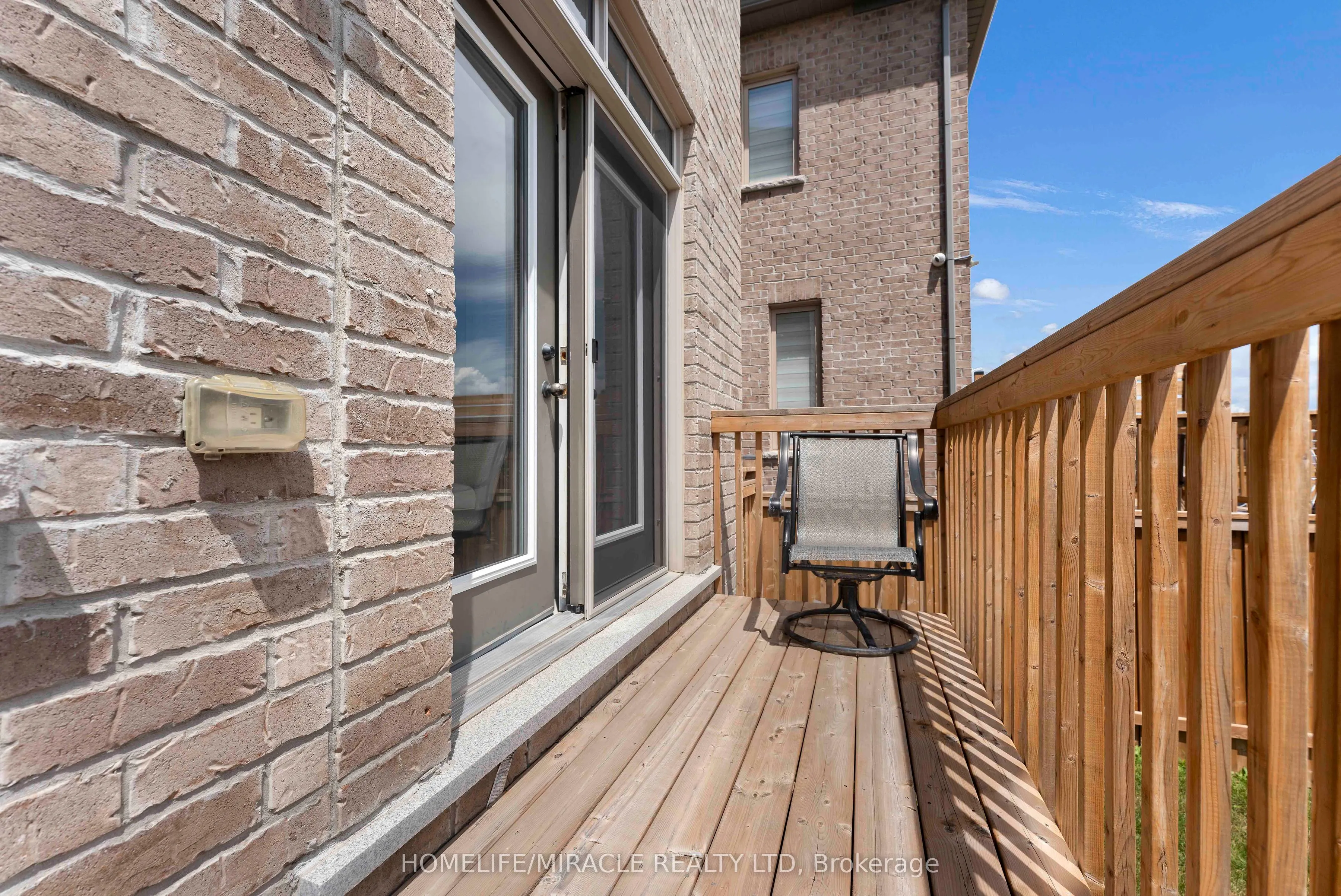 181 Boone Crescent