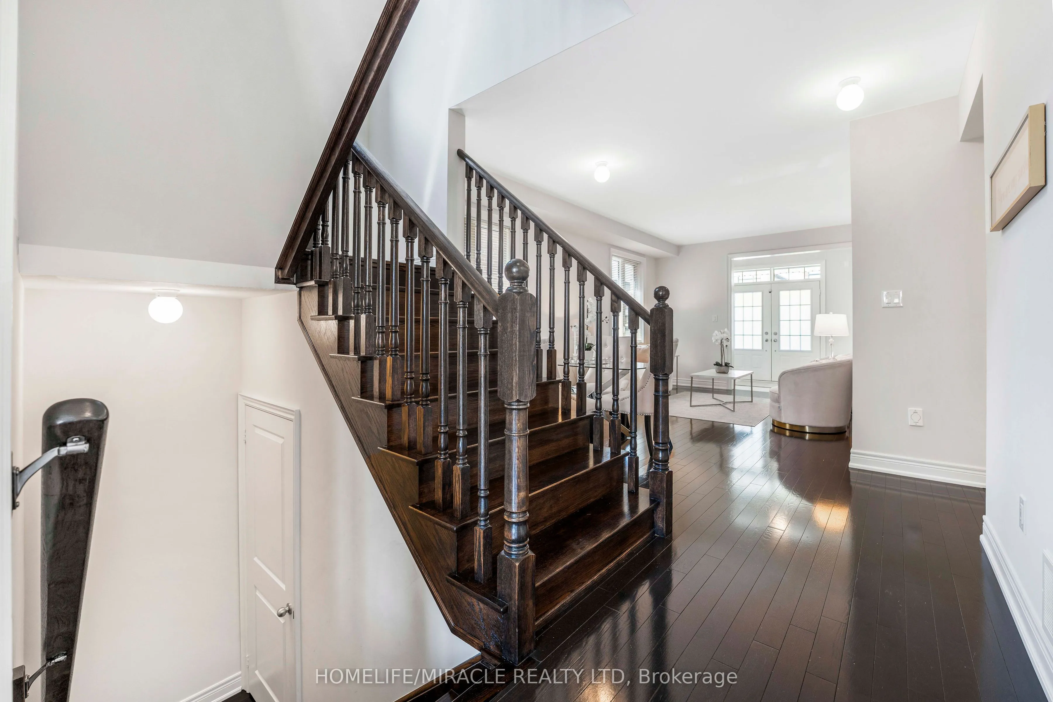 181 Boone Crescent