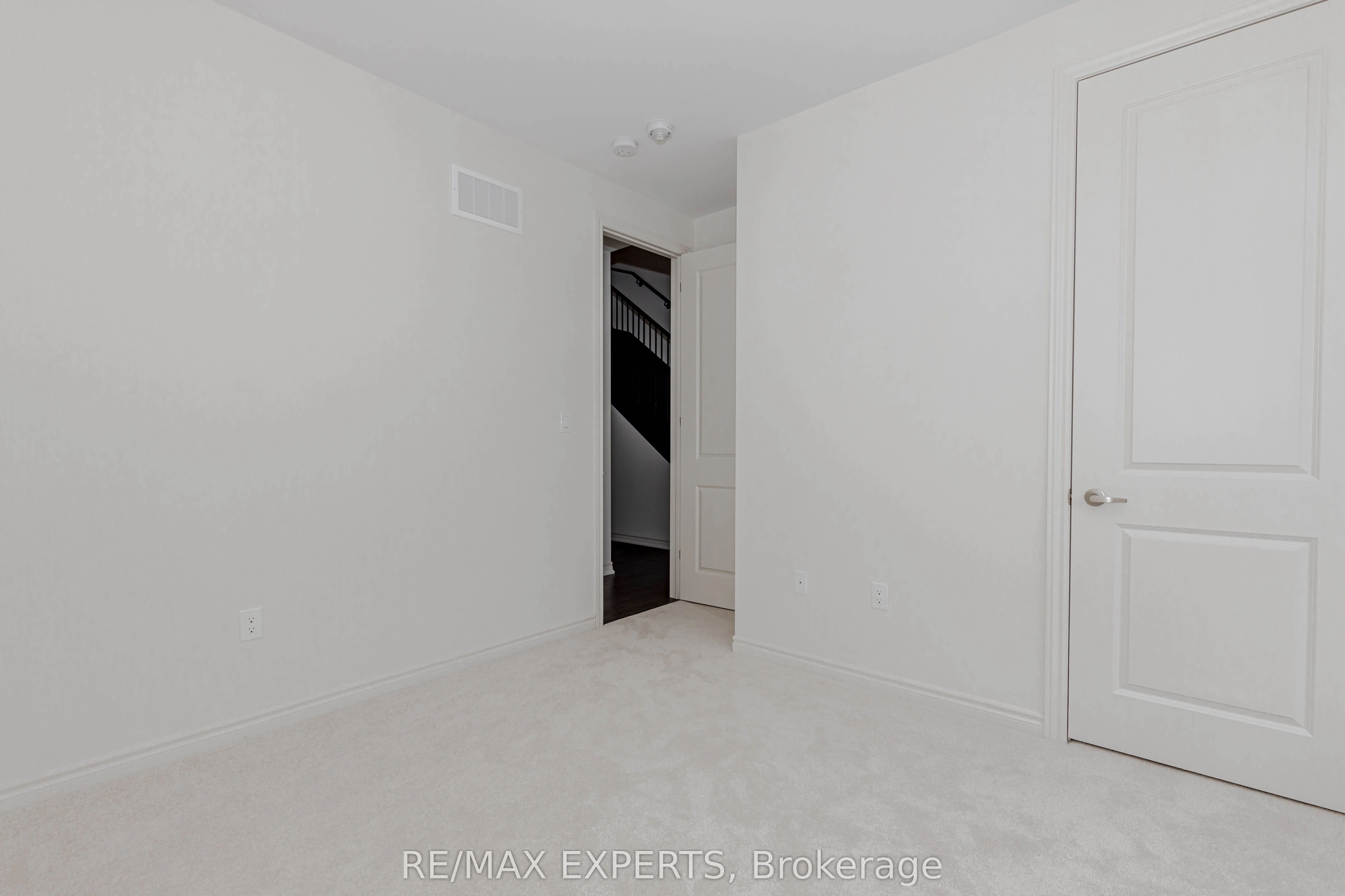 18 Mayapple Street