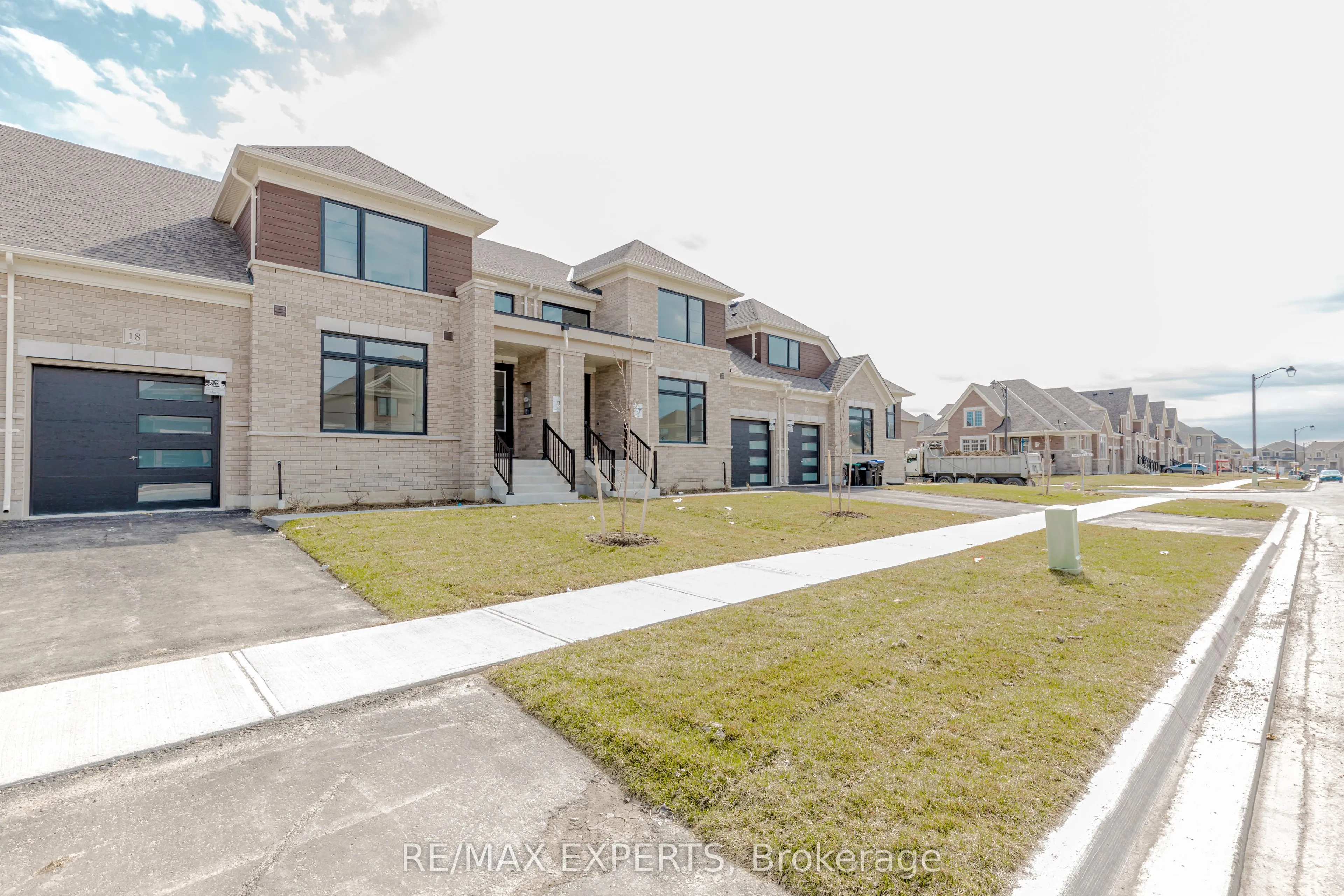 18 Mayapple Street