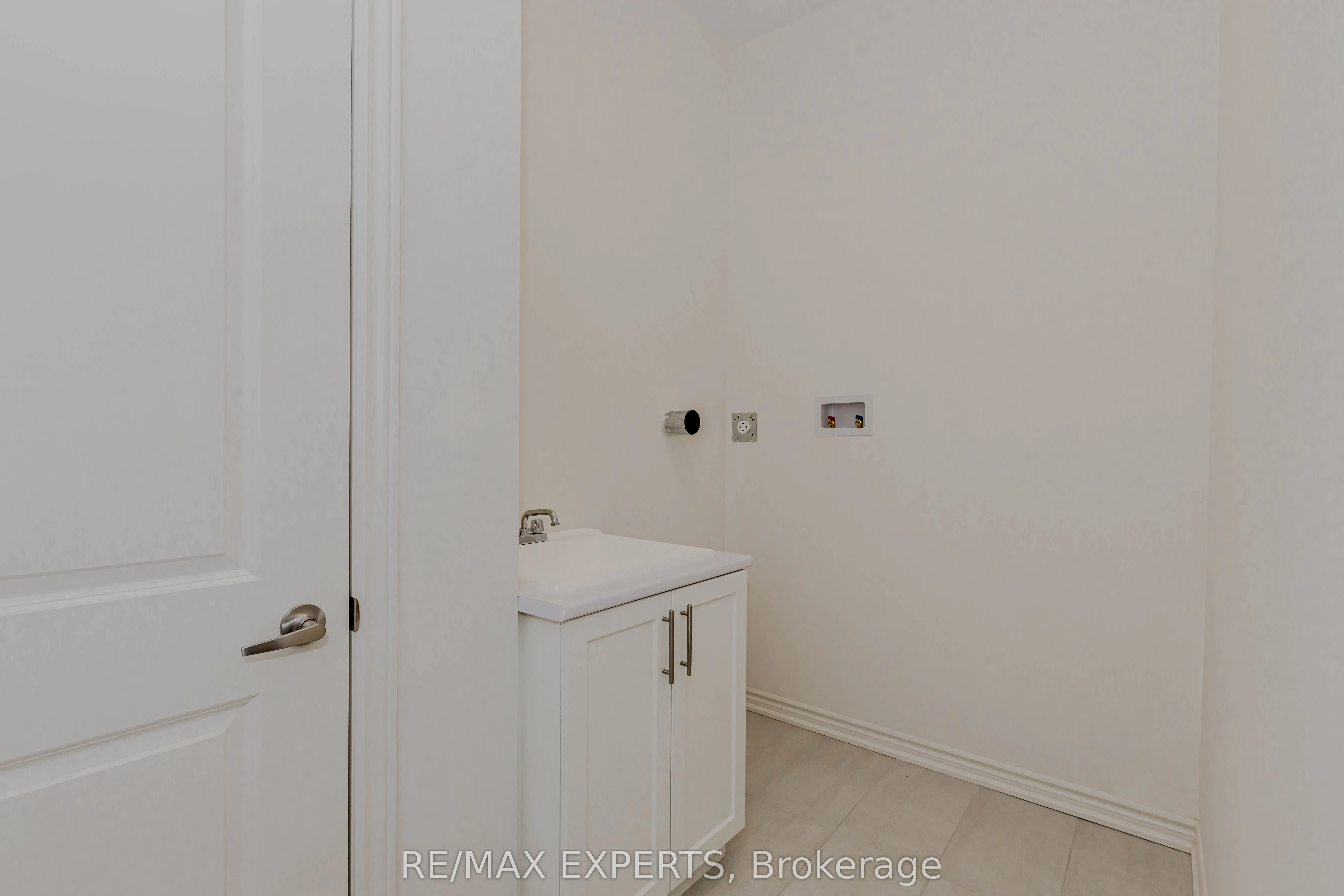 18 Mayapple Street