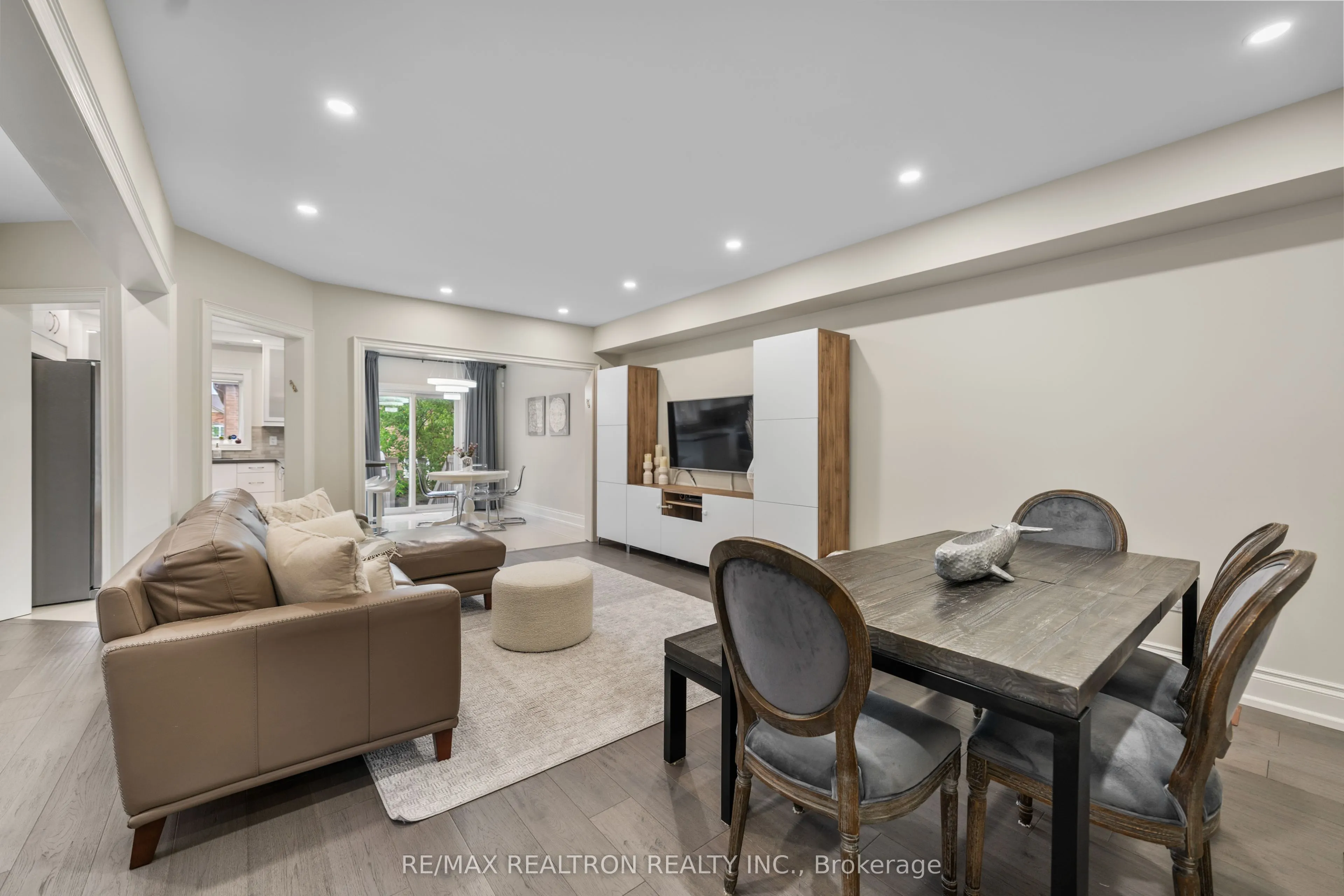66 Carrier Crescent