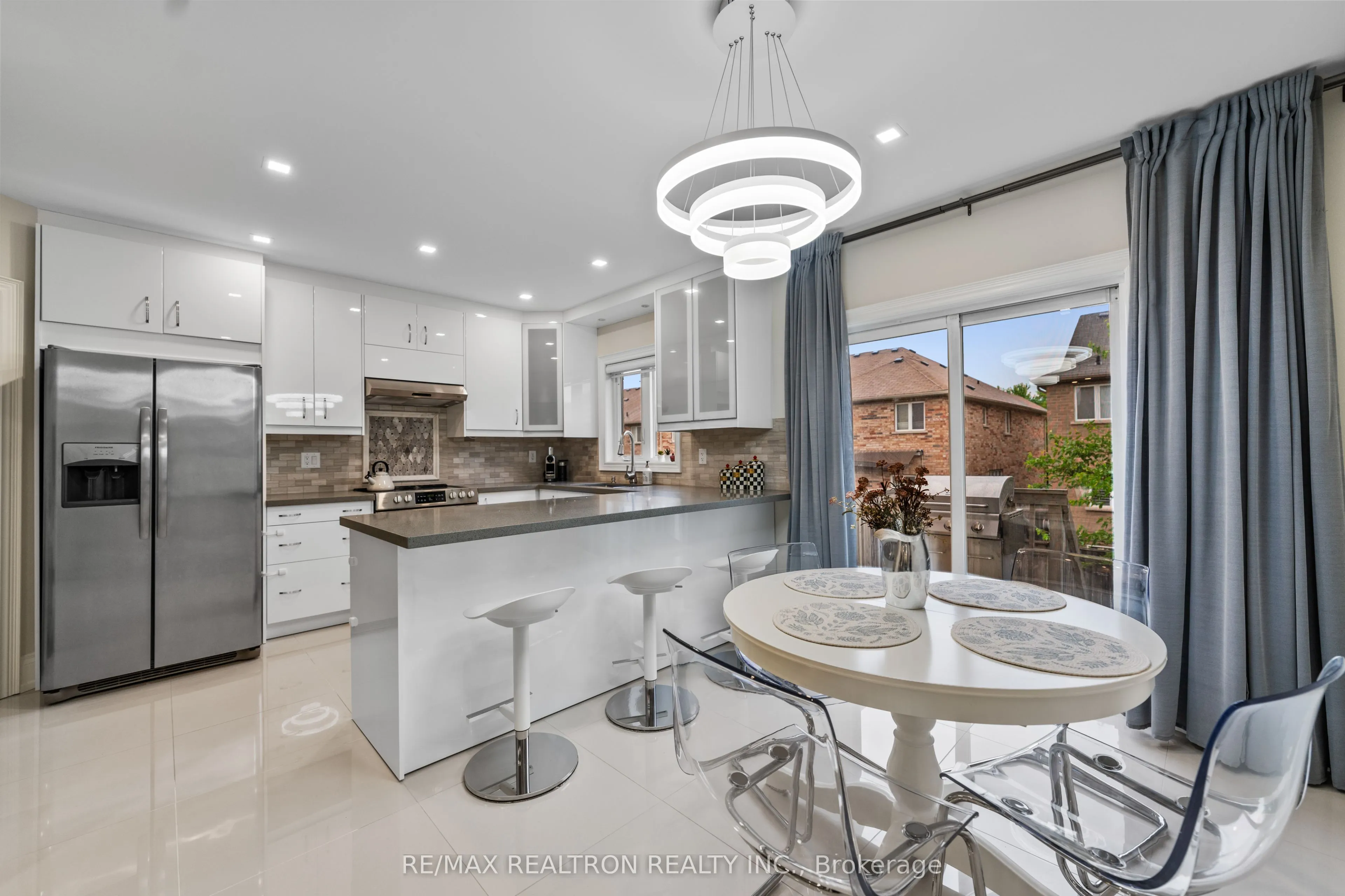 66 Carrier Crescent