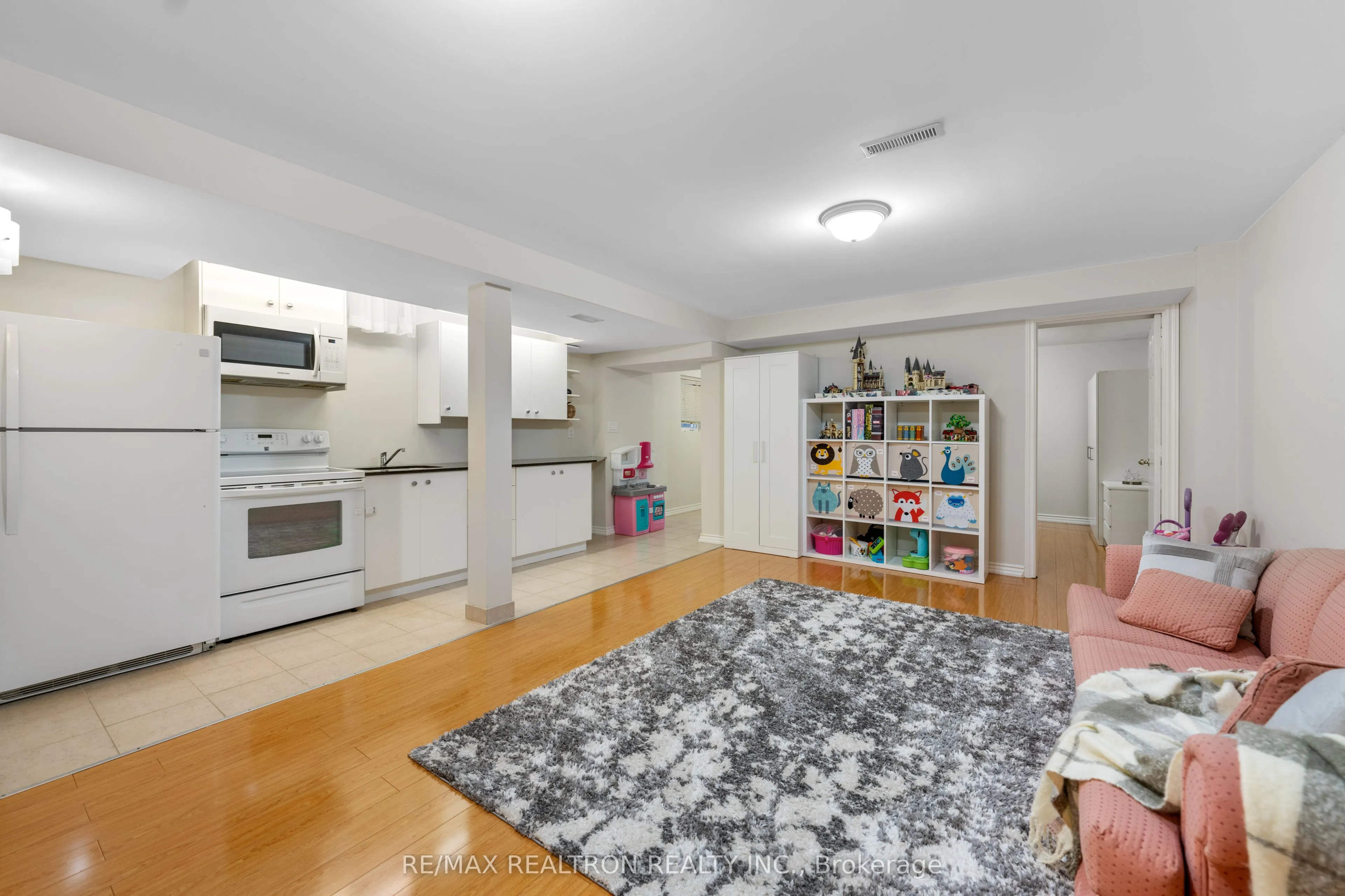 66 Carrier Crescent
