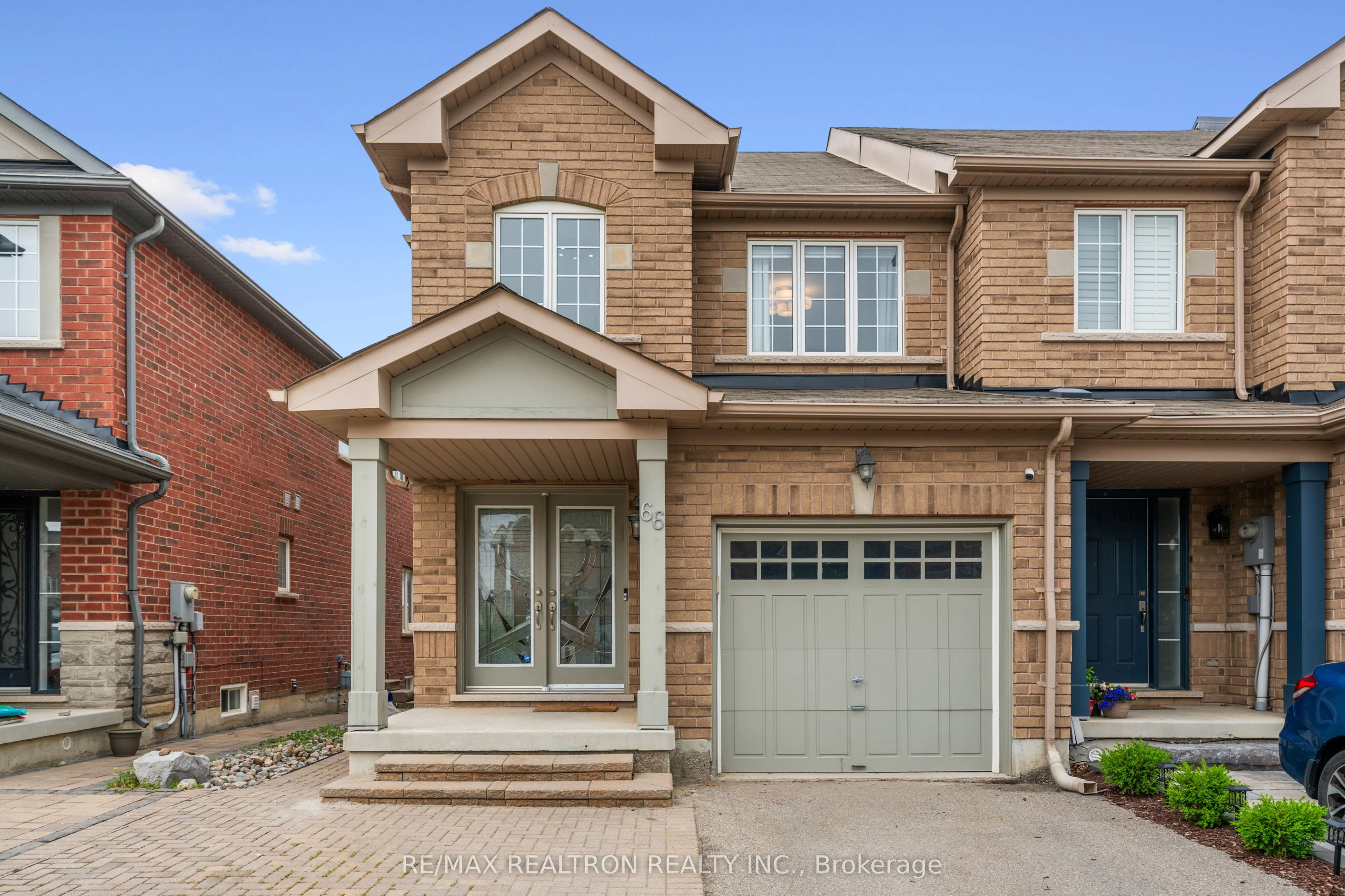 66 Carrier Crescent