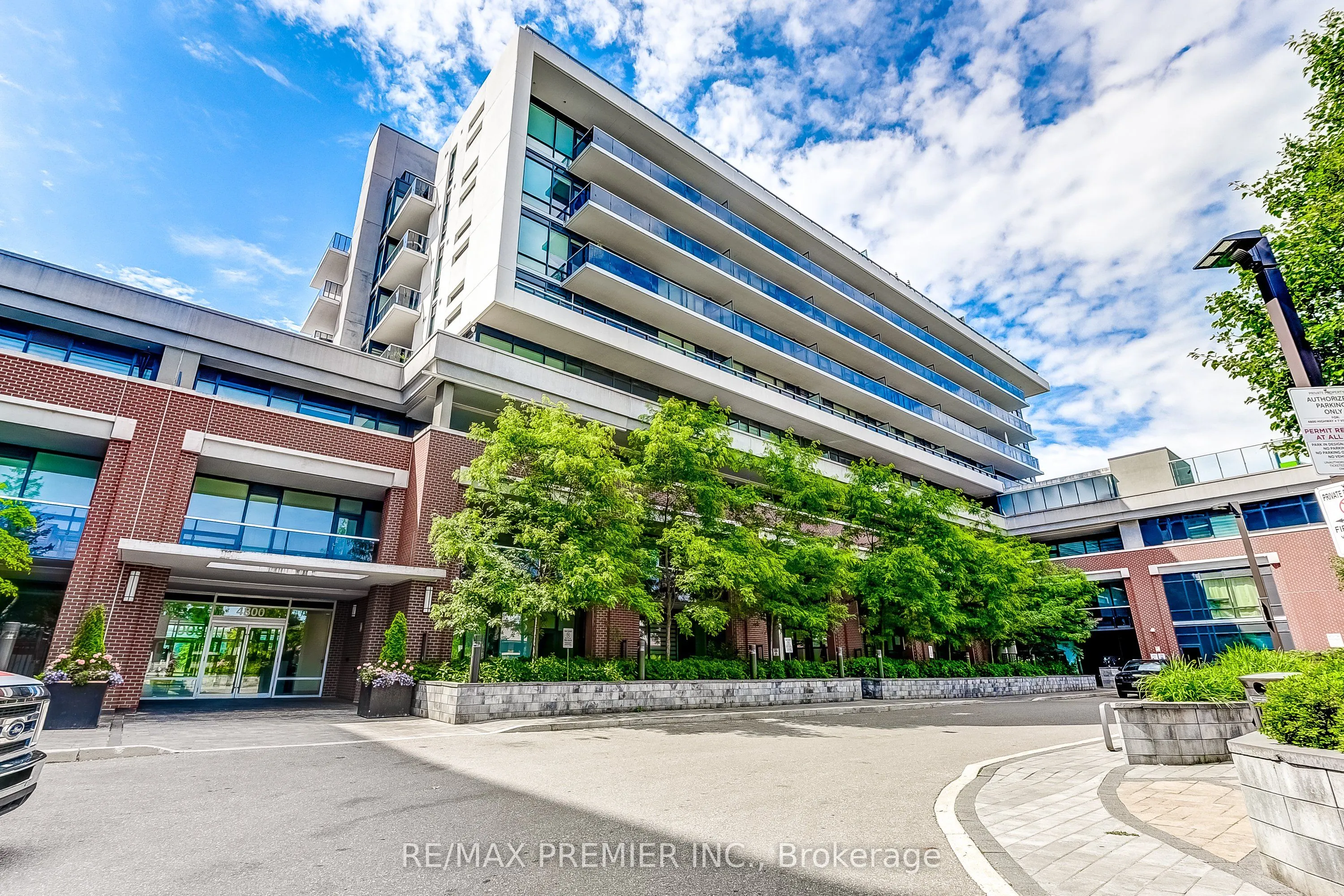 4800 Highway 7, #203