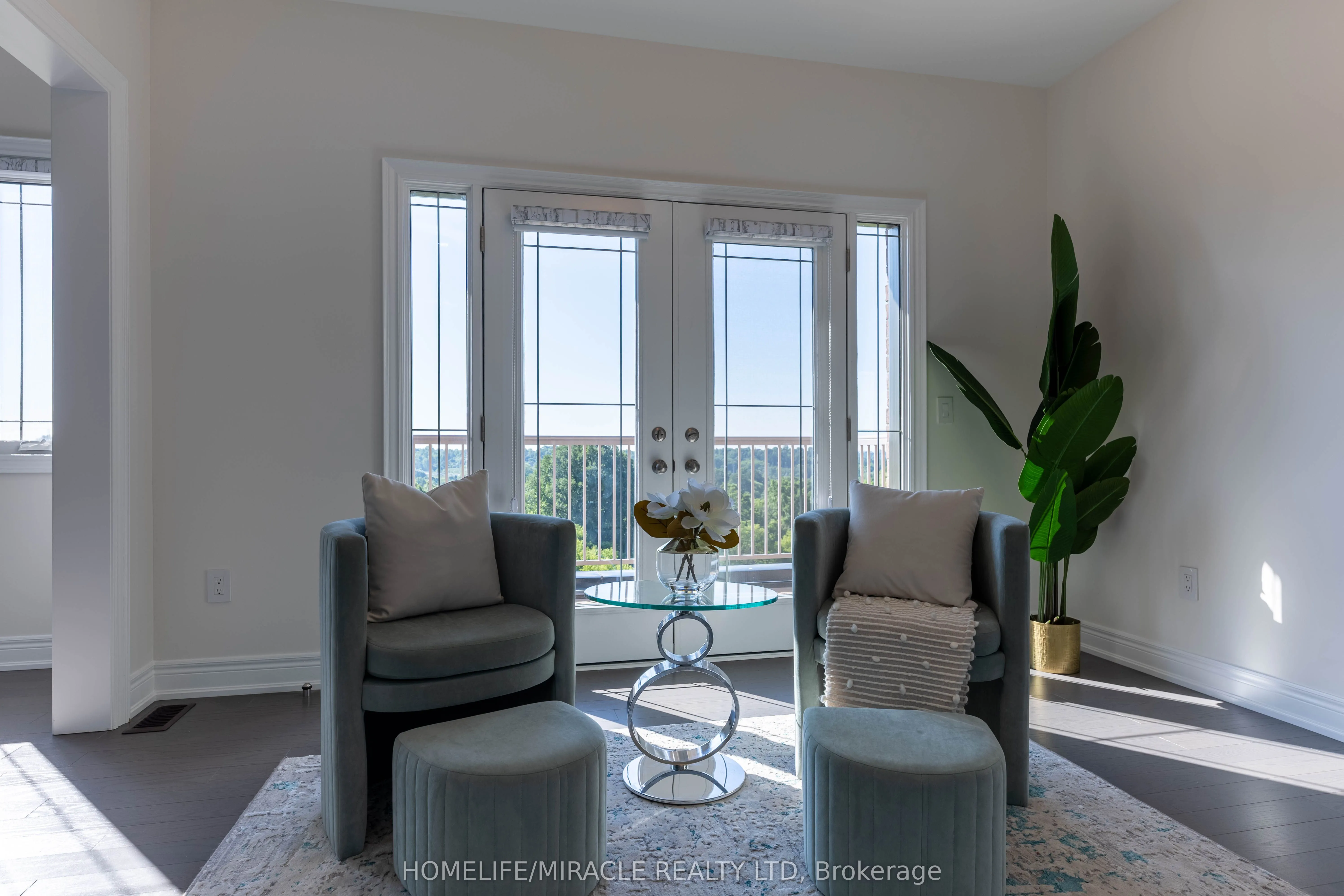 92 Appleyard Avenue
