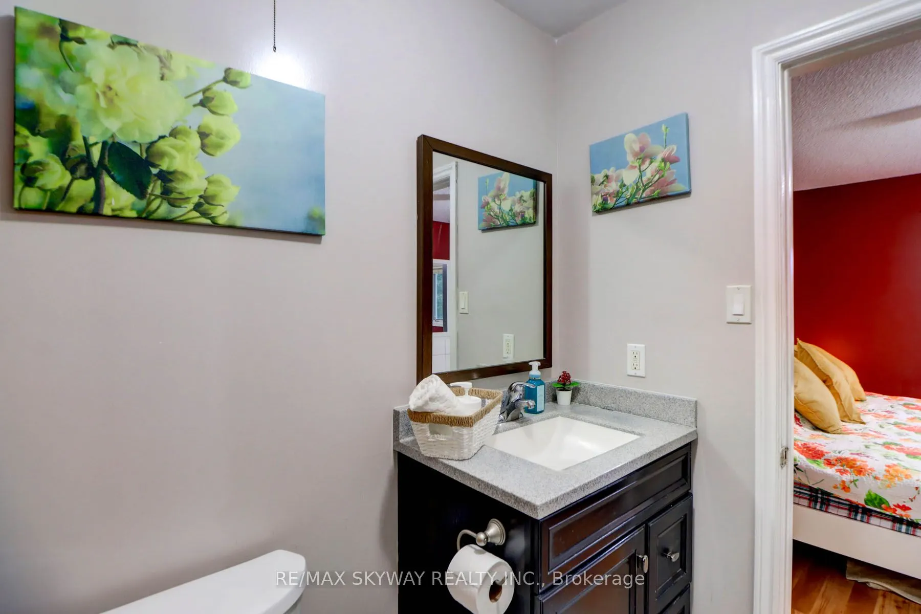 282B Brock Street W