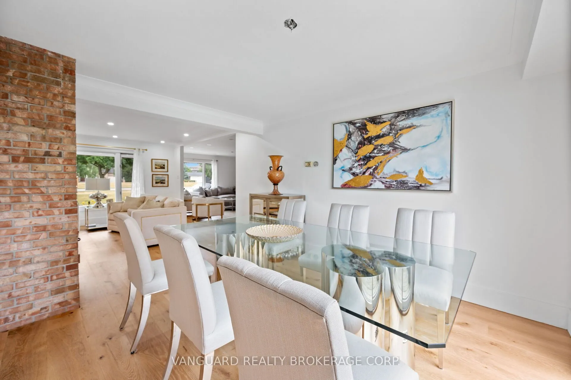 80 Kleins Crescent