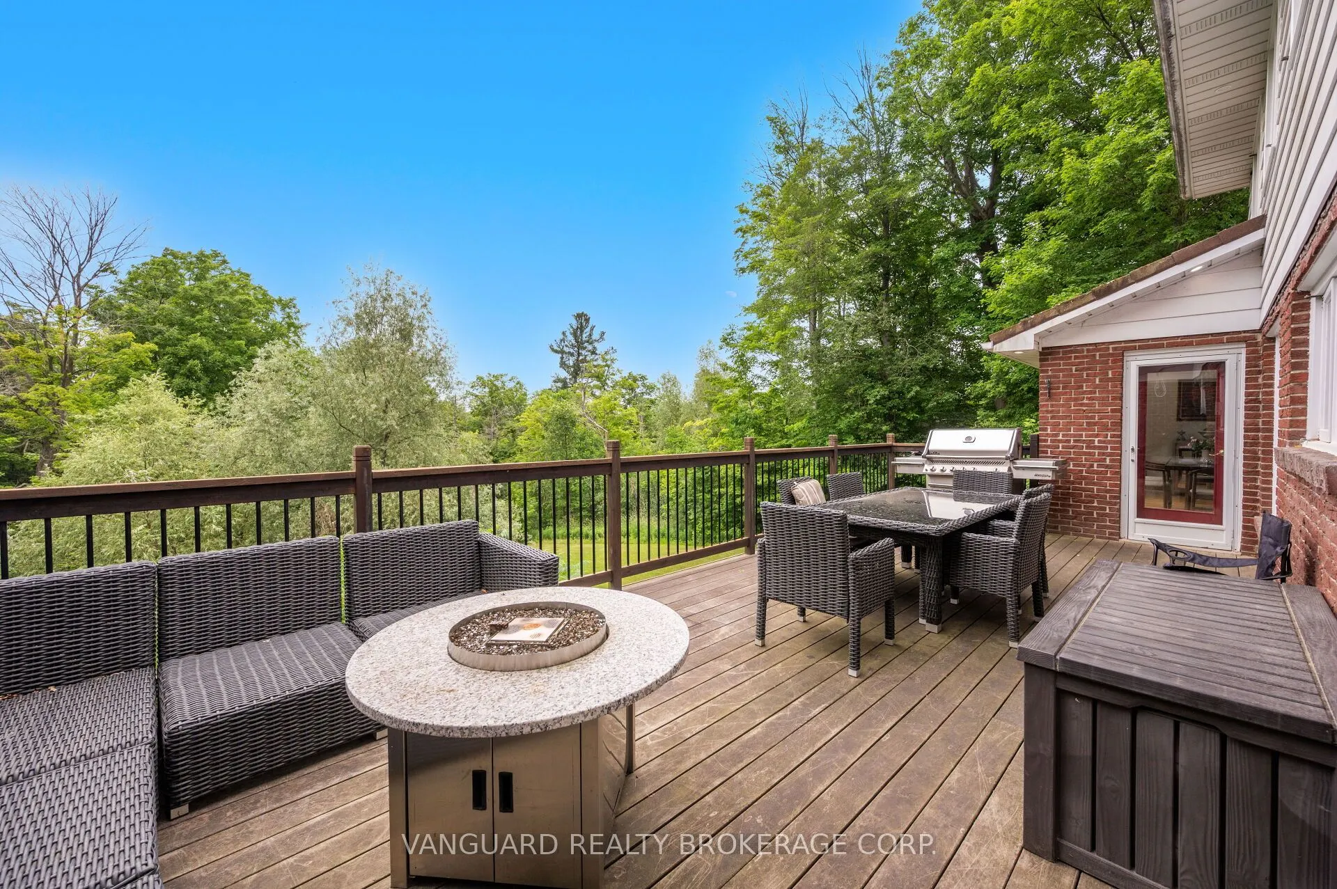 80 Kleins Crescent