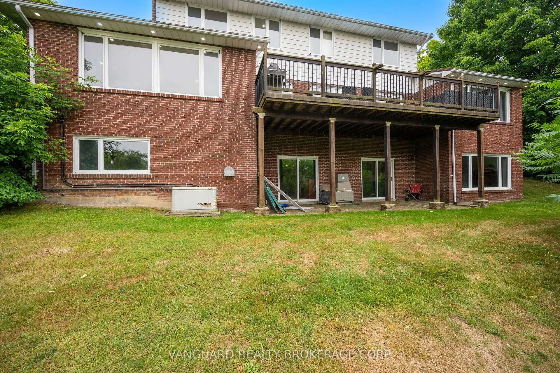 80 Kleins Crescent