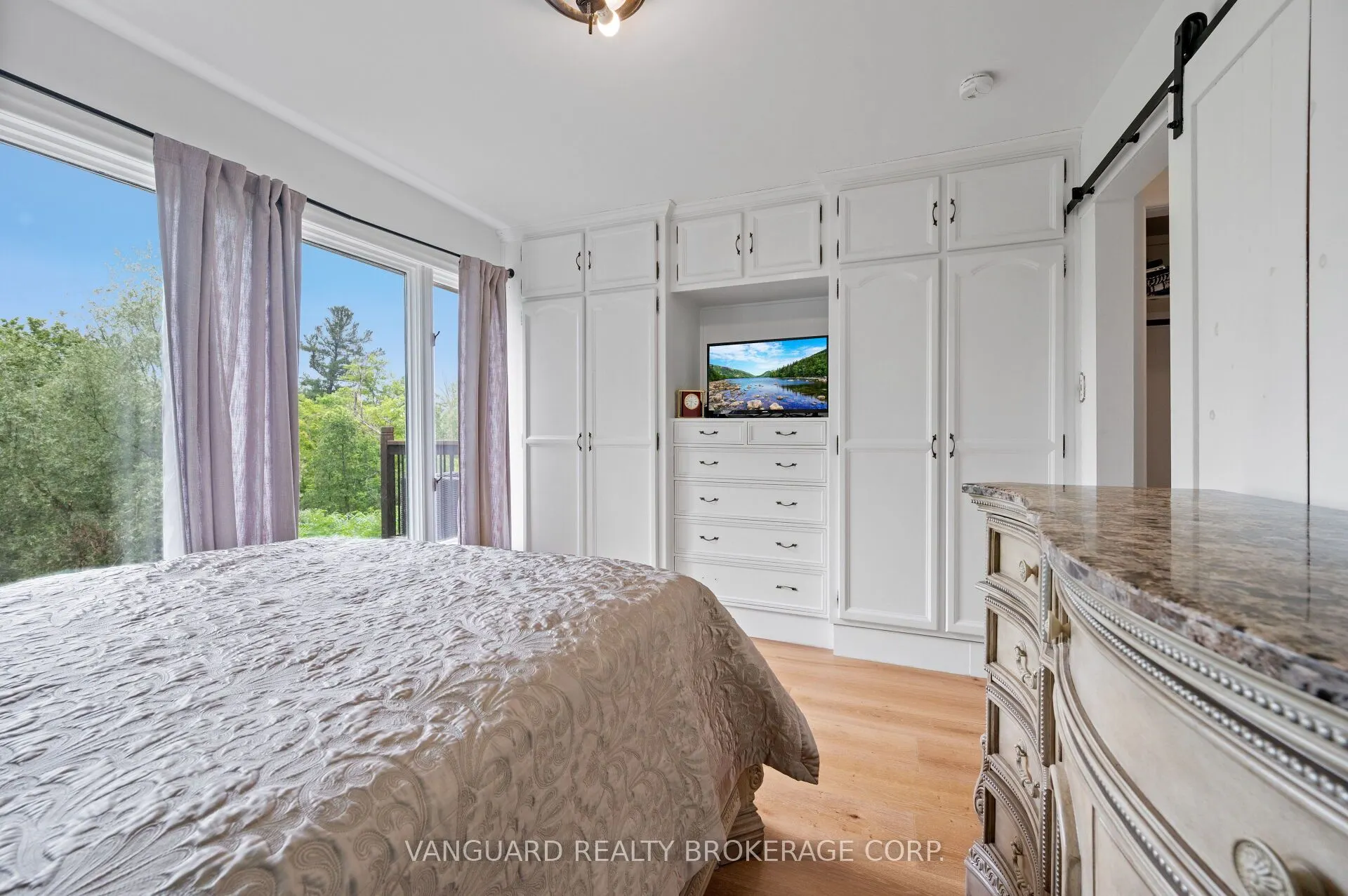 80 Kleins Crescent