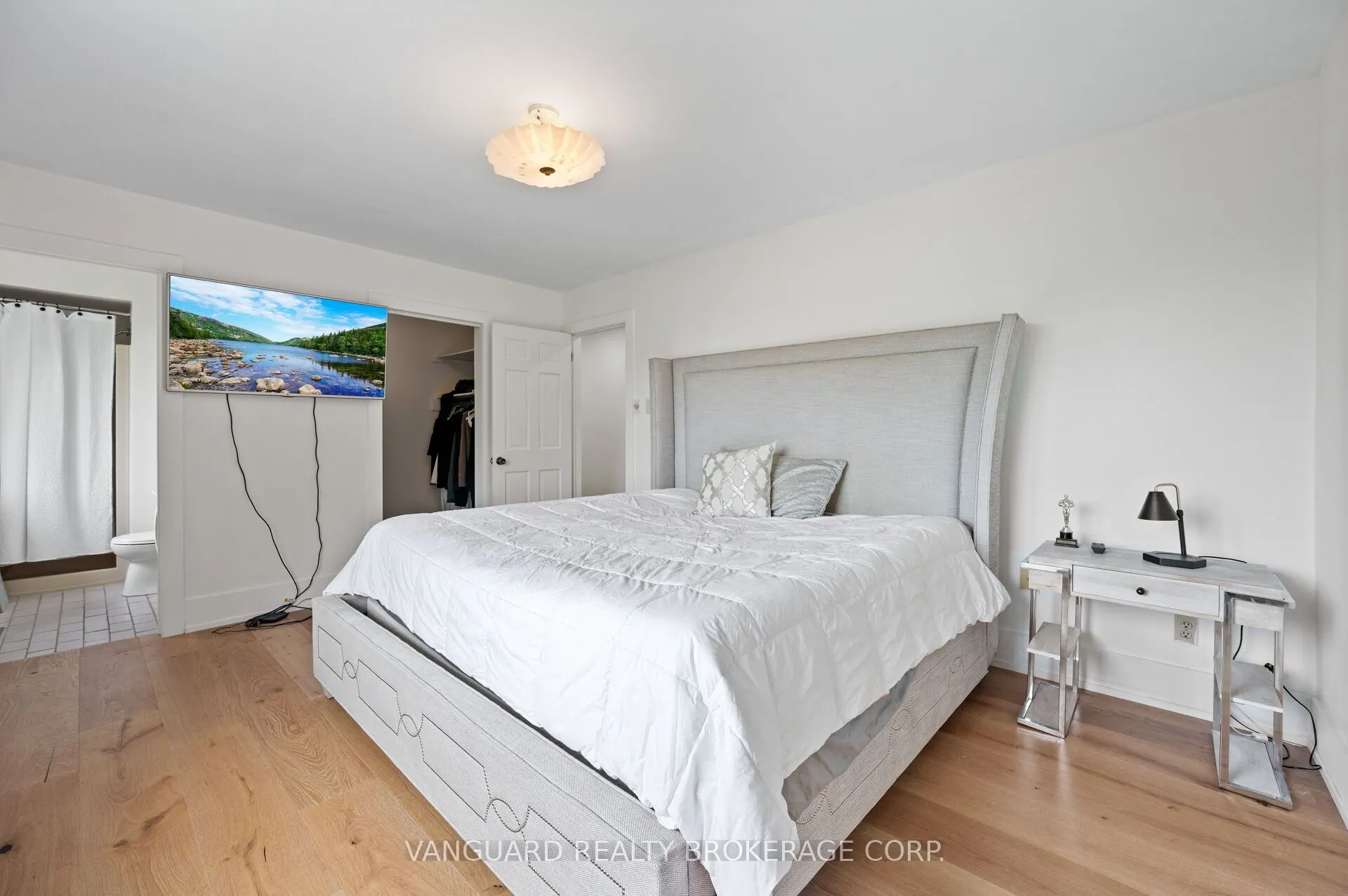 80 Kleins Crescent